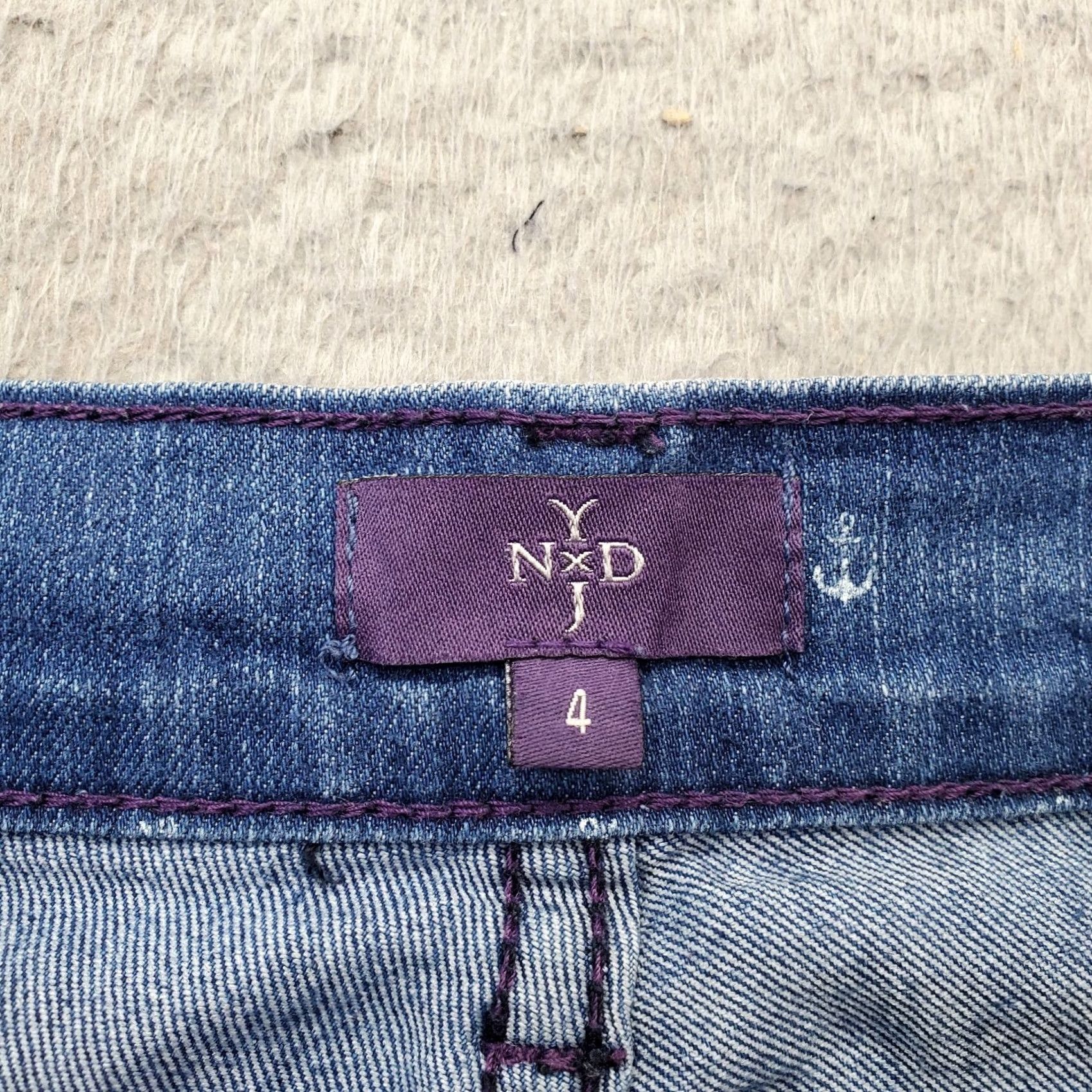 NYDJ NYDJ Crop Jeans Women's 4 Blue Denim Anchor 5-Pocket Design Relaxed Fit Jeans Size 27" / US 4 / IT 40 - 7 Thumbnail