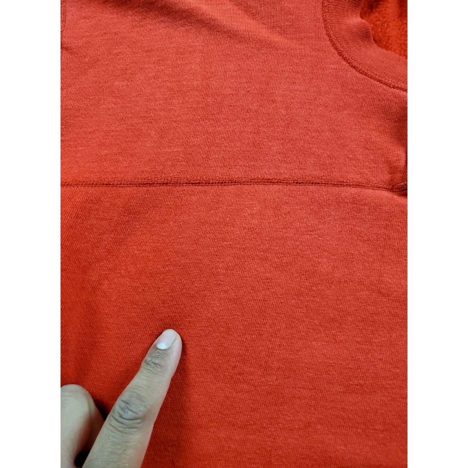Vintage VINTAGE St. John's Bay Sweatshirt L Men Red Crew Neck 90s USA Pullover Short Sleeve Cotton Polyester Fleece Henley Button Classic Size US L / EU 52-54 / 3 - 3 Thumbnail