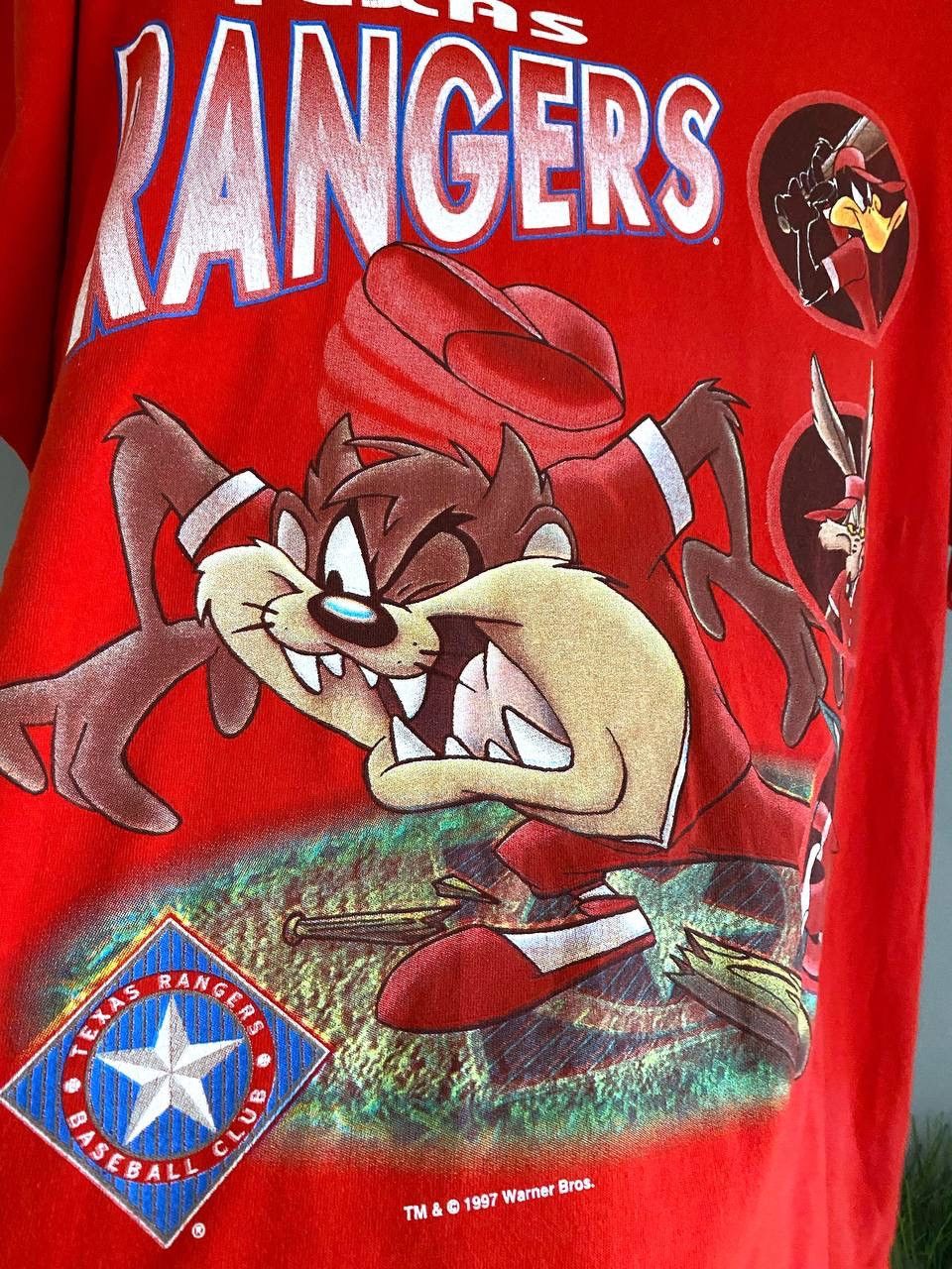 MLB MLB Texas Rangers x Looney Tunes 97s Vintage, ﻿﻿Made in USA Size US L / EU 52-54 / 3 - 6 Thumbnail