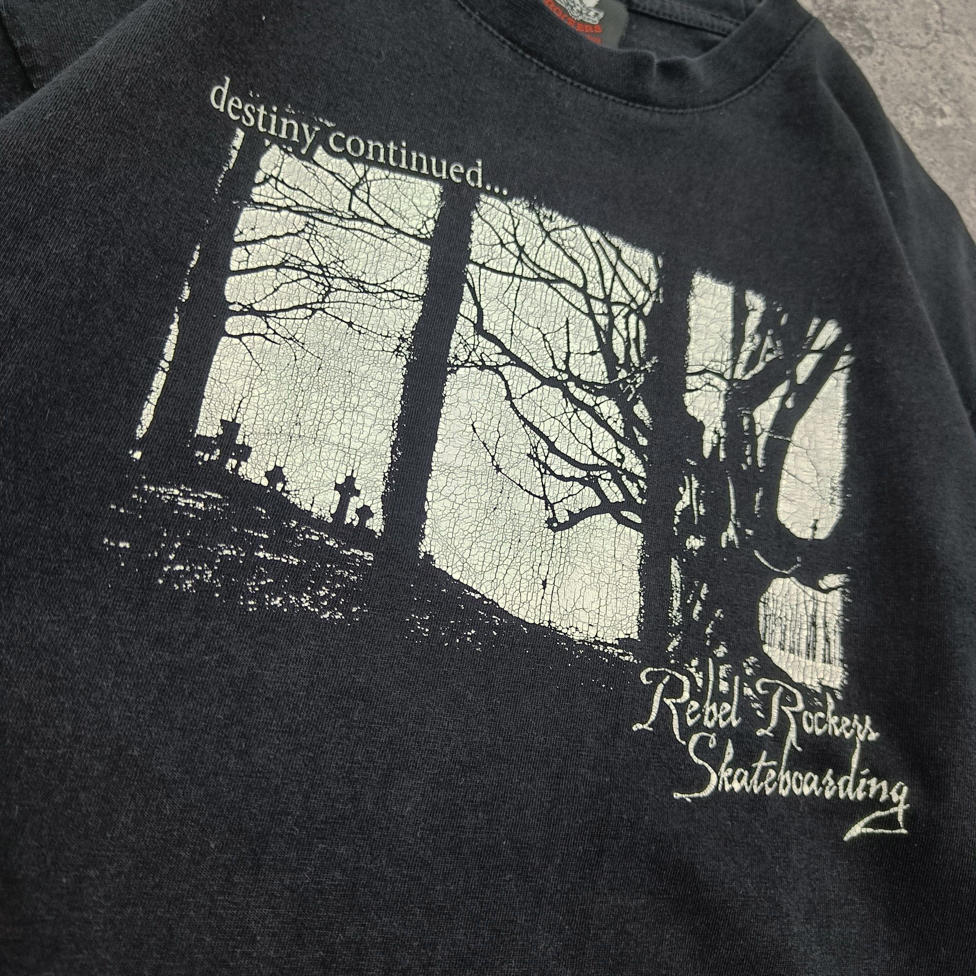Santa Cruz Skateboards × Vintage vintage Rebel skateboarding cemetary print y2k Size US S / EU 44-46 / 1 - 3 Thumbnail