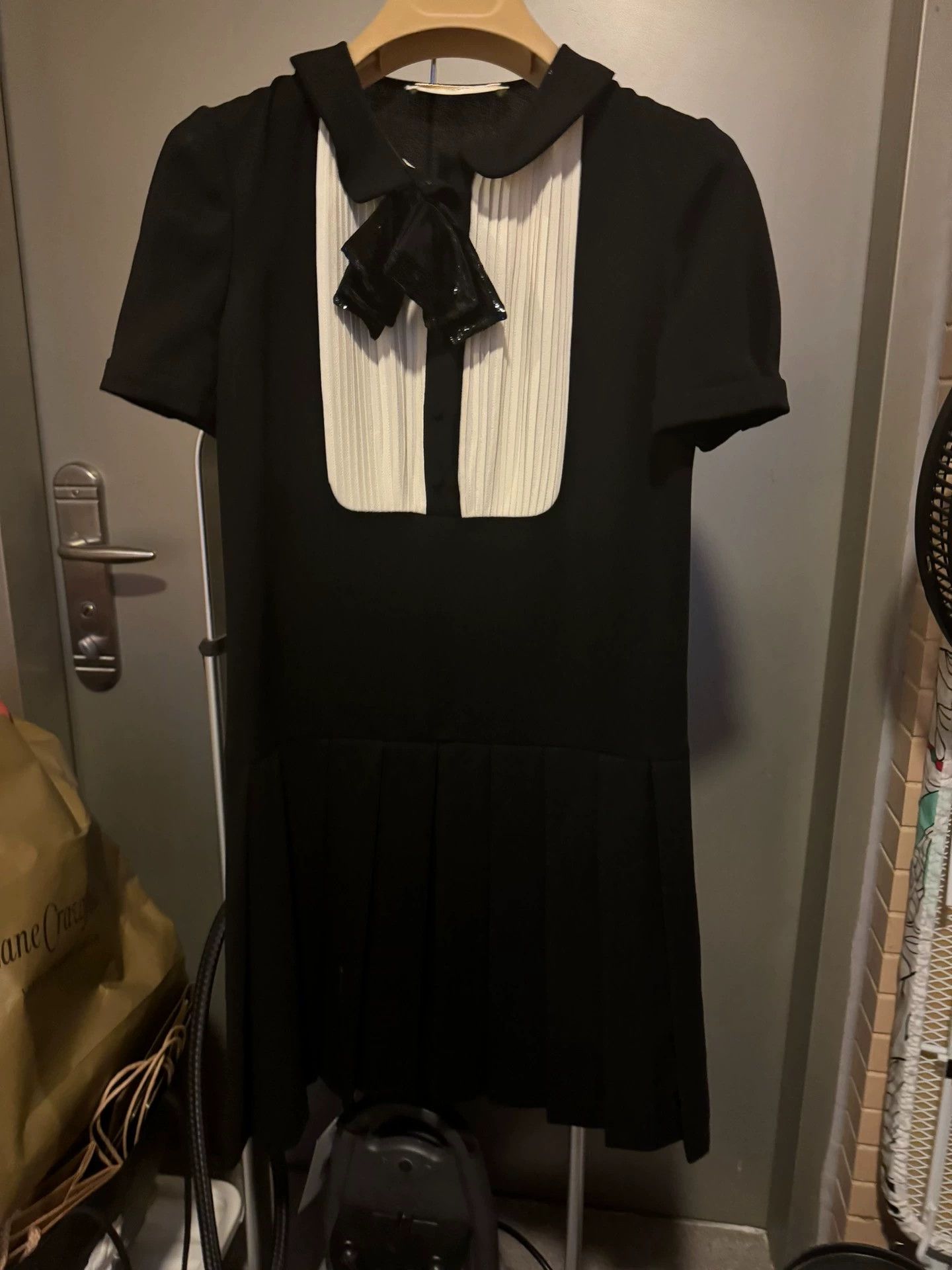 Saint Laurent Paris Saint Laurent Paris Black bow dress Size US 34 / EU 50 - 1 Thumbnail