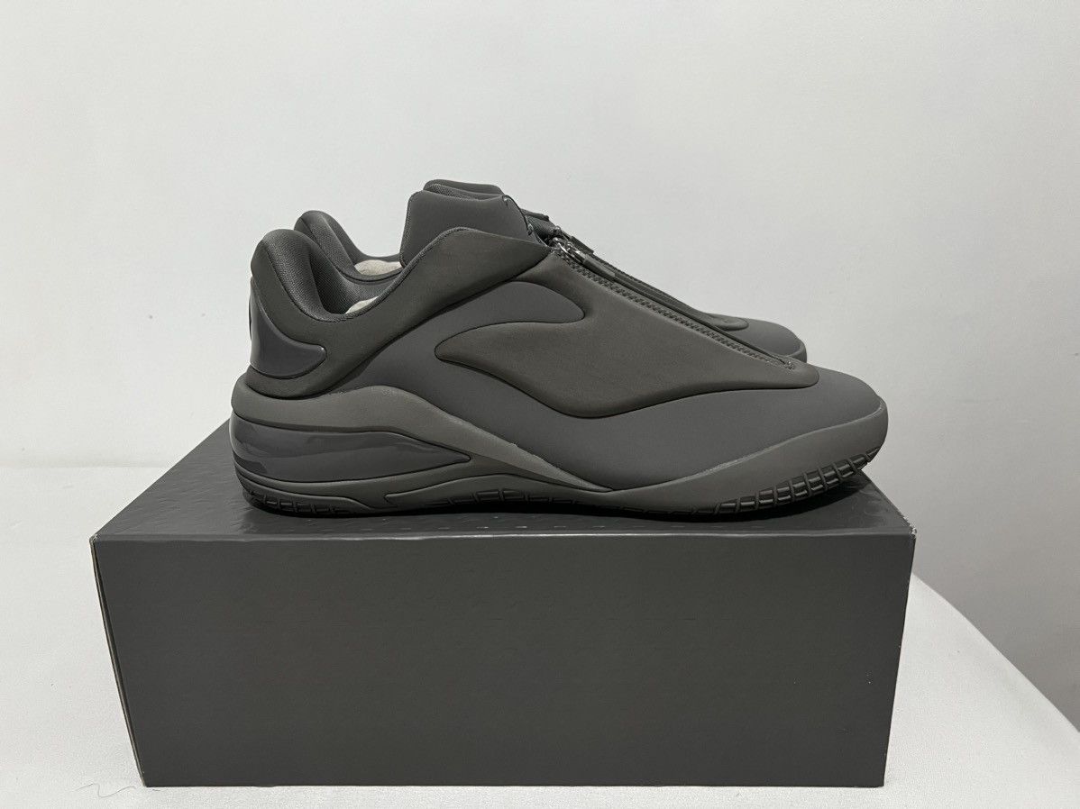 Converse Shai 001 Ares Gray Size US 10.5 / EU 43-44 - 1 Thumbnail