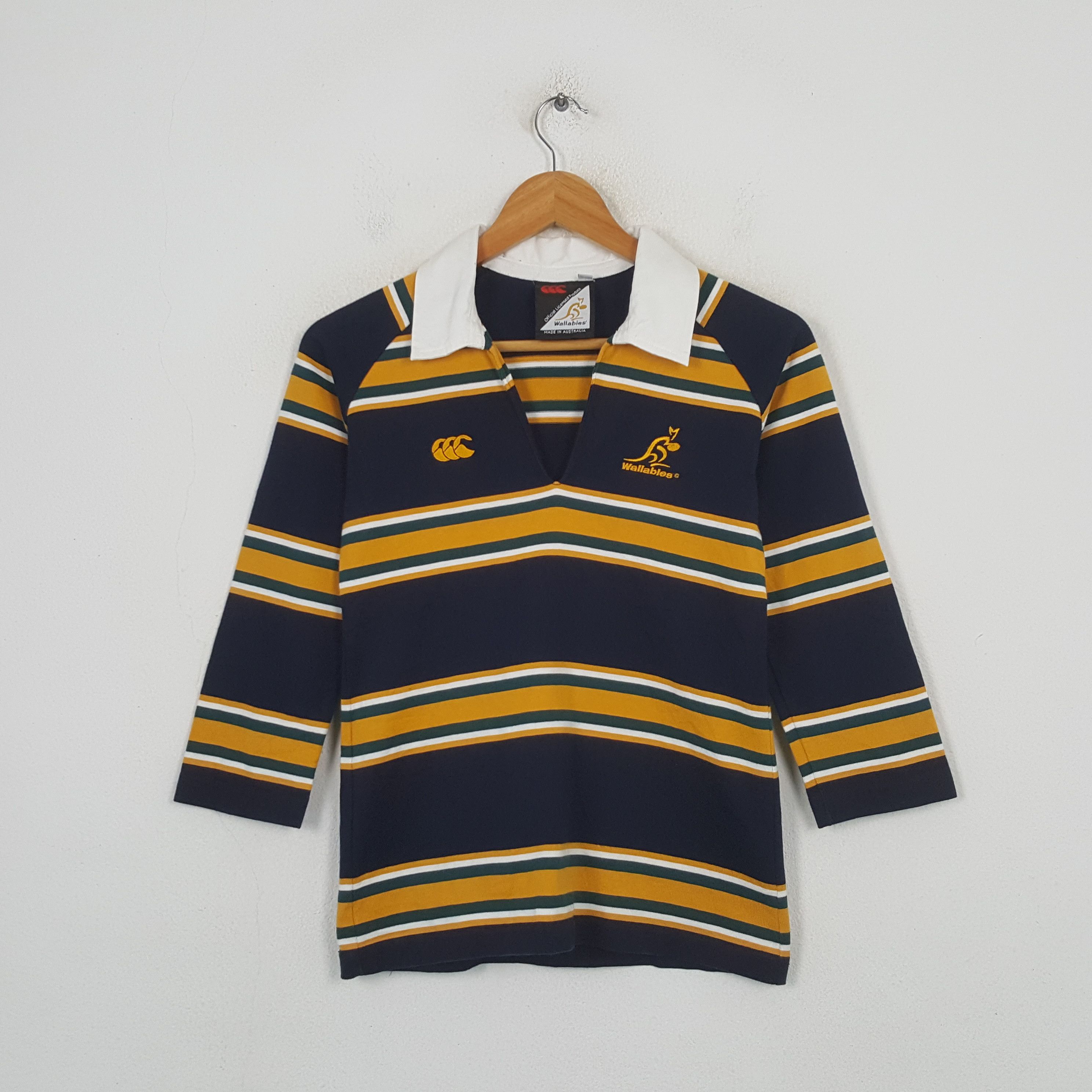 Canterbury of New Zealand Vintage Wallabies Australia Rugby Team Jersey Polos C301N44 Size US XS / EU 42 / 0 - 1 Thumbnail