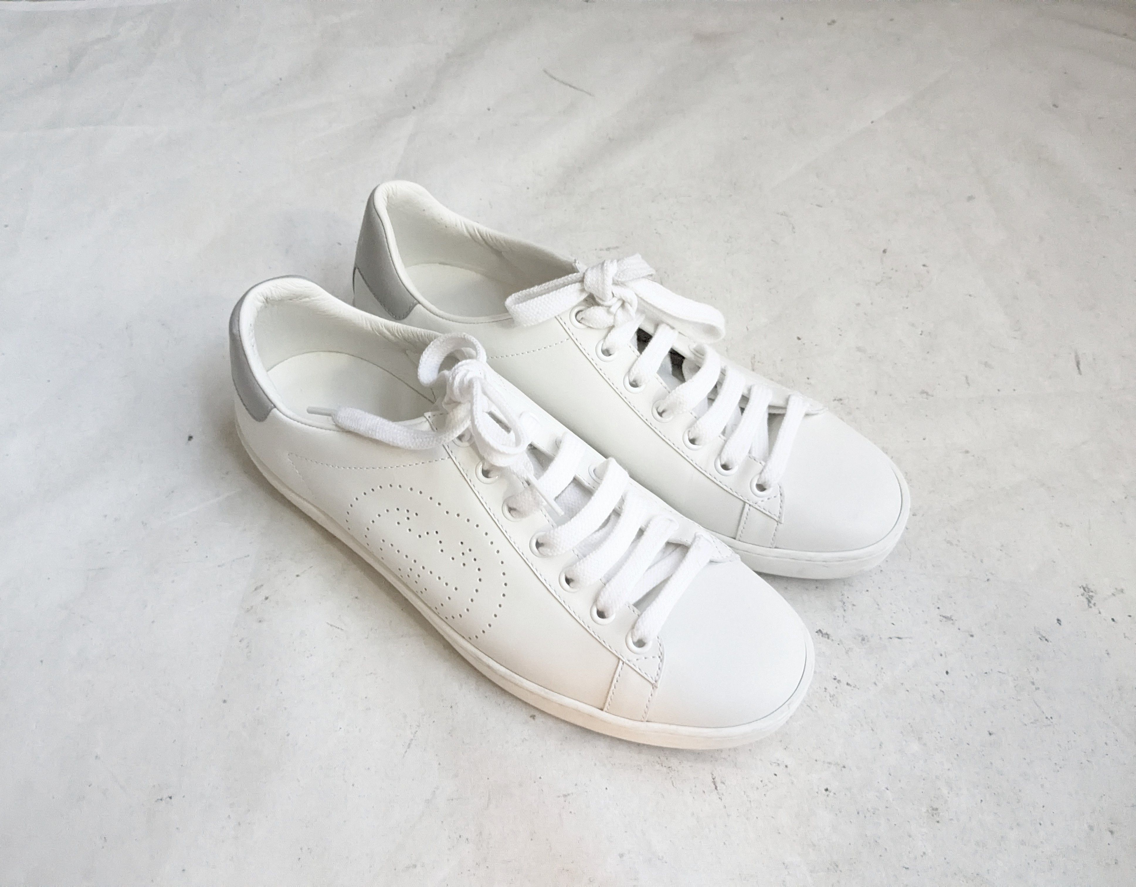 Gucci Women's Gucci Ace Sneakers White Interlocking G 7.5 37.5 Size US 7.5 / IT 37.5 - 2 Thumbnail