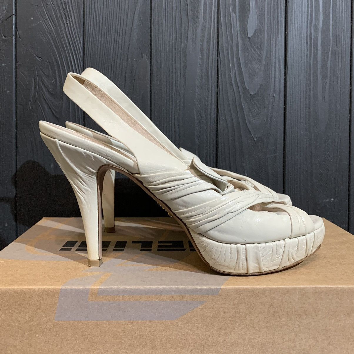 Prada Prada Leather Heels Size 38 Size US 8 / IT 38 - 1 Thumbnail