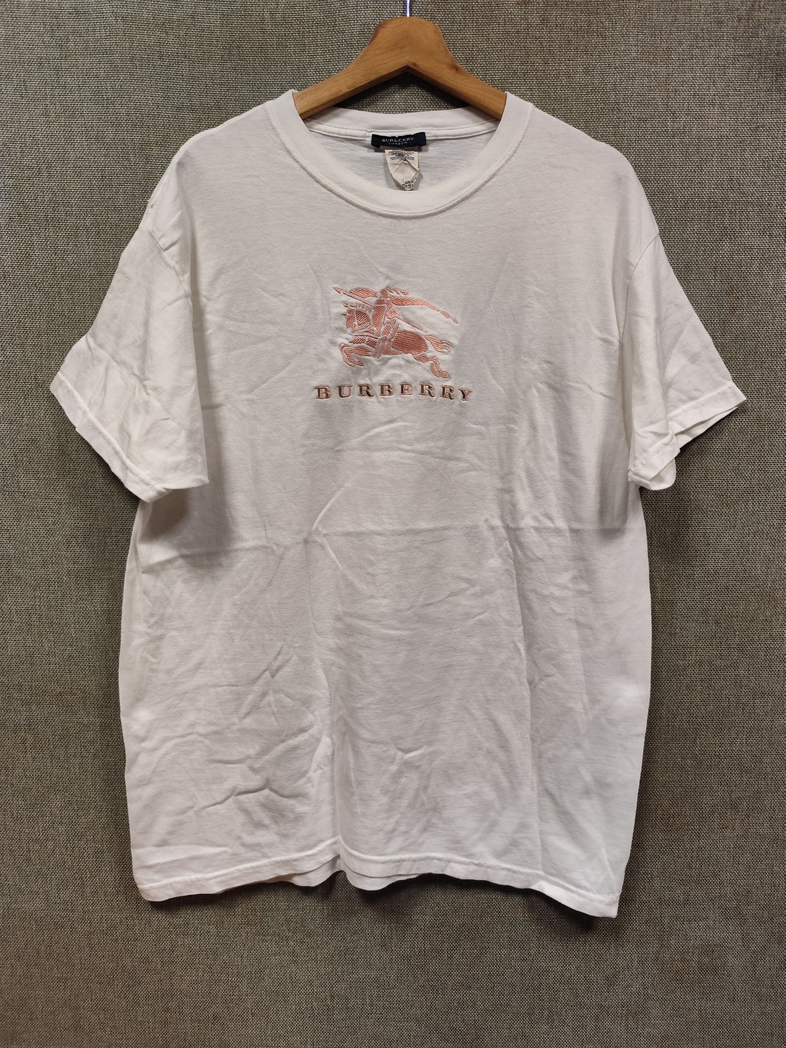 Burberry Vintage 90s t shirt burberry embroidery made in usa Size US L / EU 52-54 / 3 - 1 Thumbnail