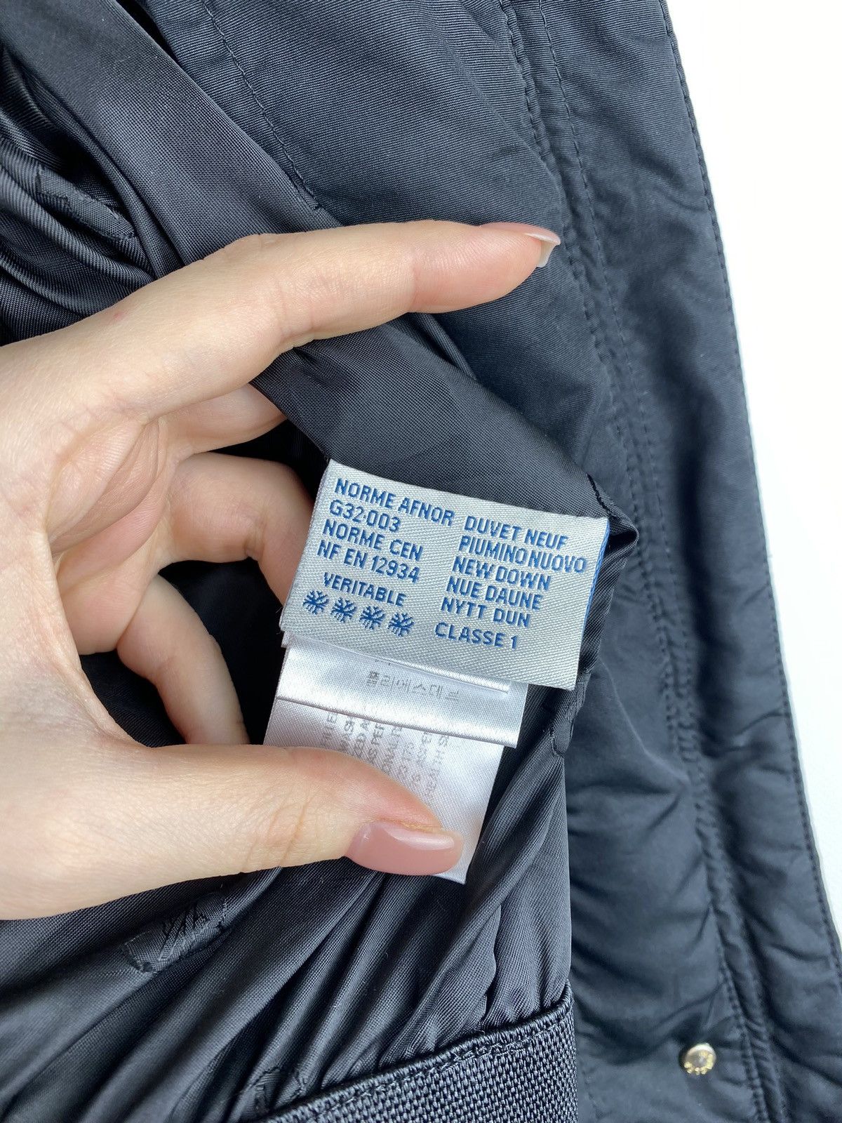 Moncler Moncler Aretha ladies hooded belted down jacket Size L / US 10 / IT 46 - 16 Thumbnail