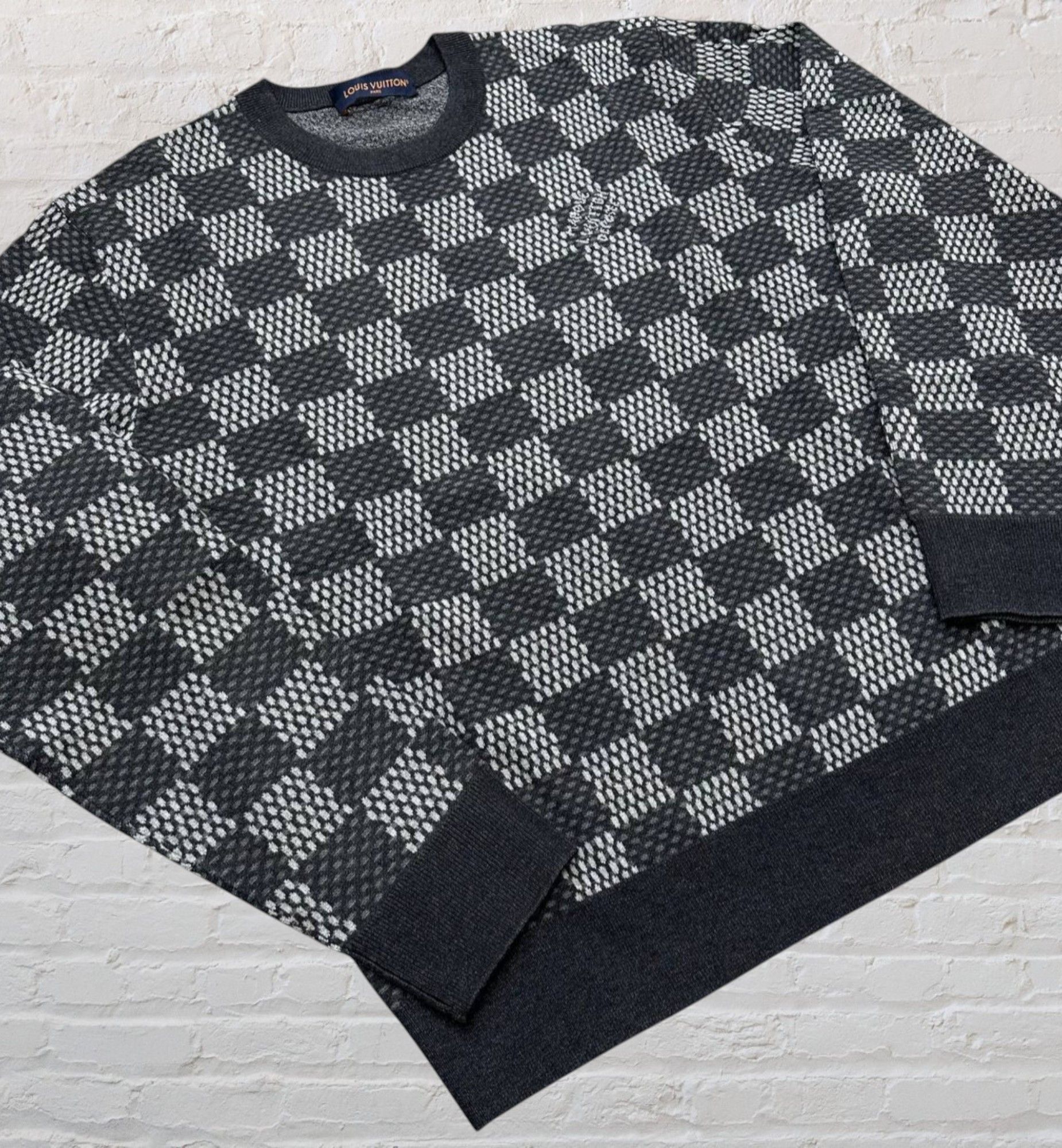 Louis Vuitton Louis Vuitton Damier LV Monogram Sweatershirt Size US L / EU 52-54 / 3 - 7 Thumbnail