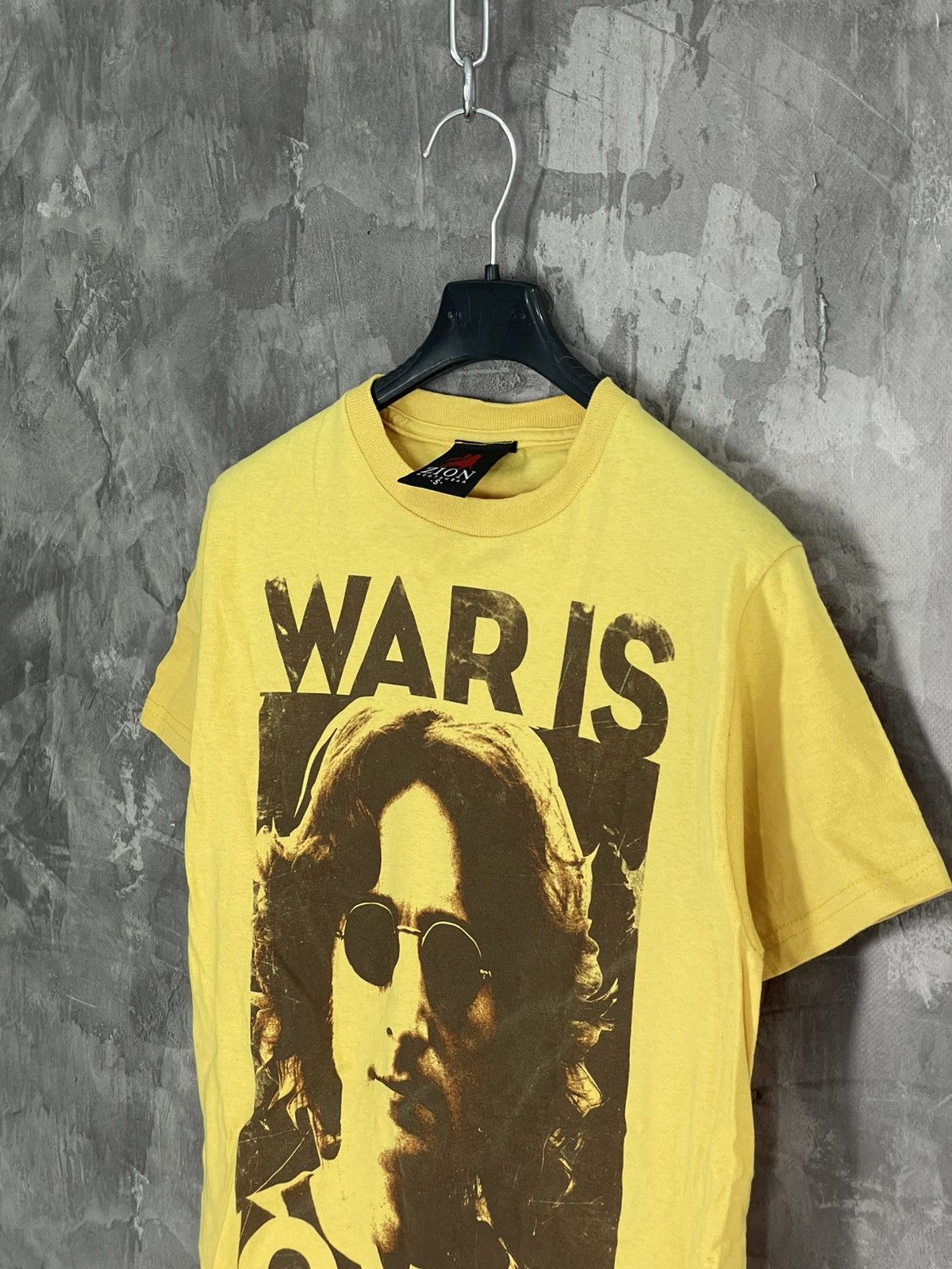 Band Tees John Lennon Vintage 90s T shirt by Ziion Size US S / EU 44-46 / 1 - 8 Thumbnail