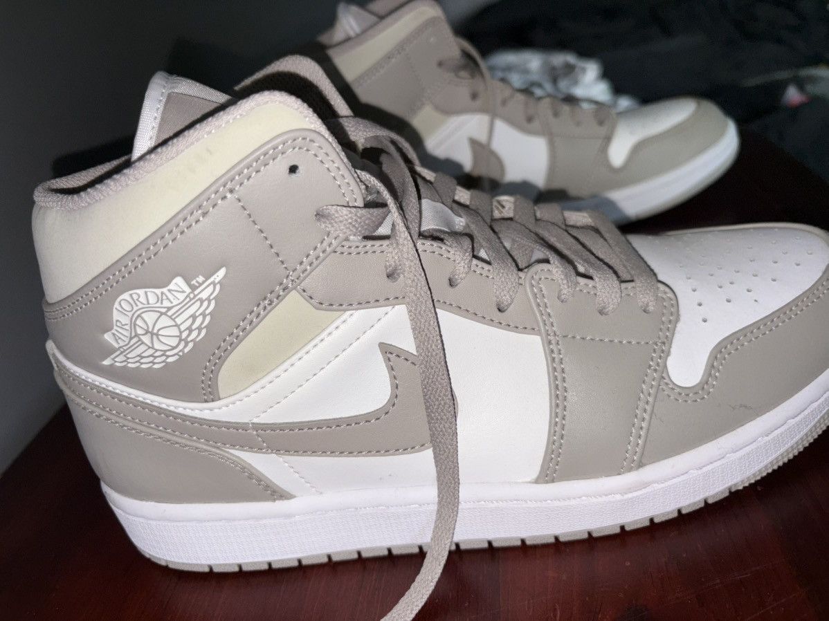 Jordan Brand × Nike Air Jordan 1 Mid ‘College Grey’ Size US 9.5 / EU 42-43 - 3 Thumbnail