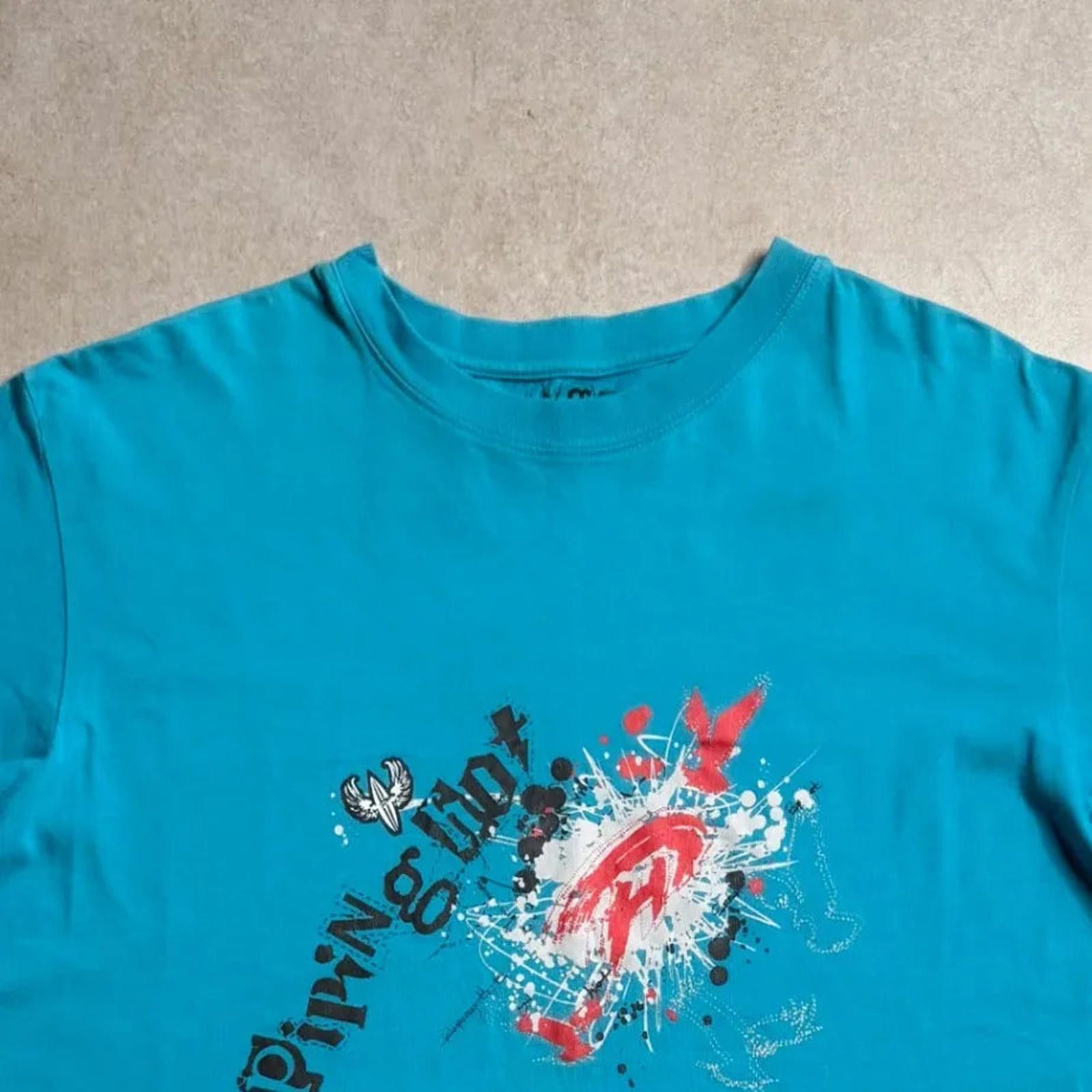 Designer Vintage Pipinghot Spray Graphic T-Shirt- L Size US L / EU 52-54 / 3 - 3 Thumbnail
