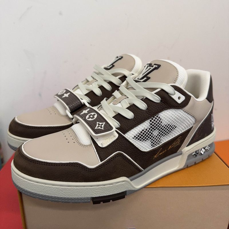Louis Vuitton Louis Vuitton Laceless Trainer Sneakers for Men 0079 Size US 9.5 / EU 42-43 - 1 Thumbnail