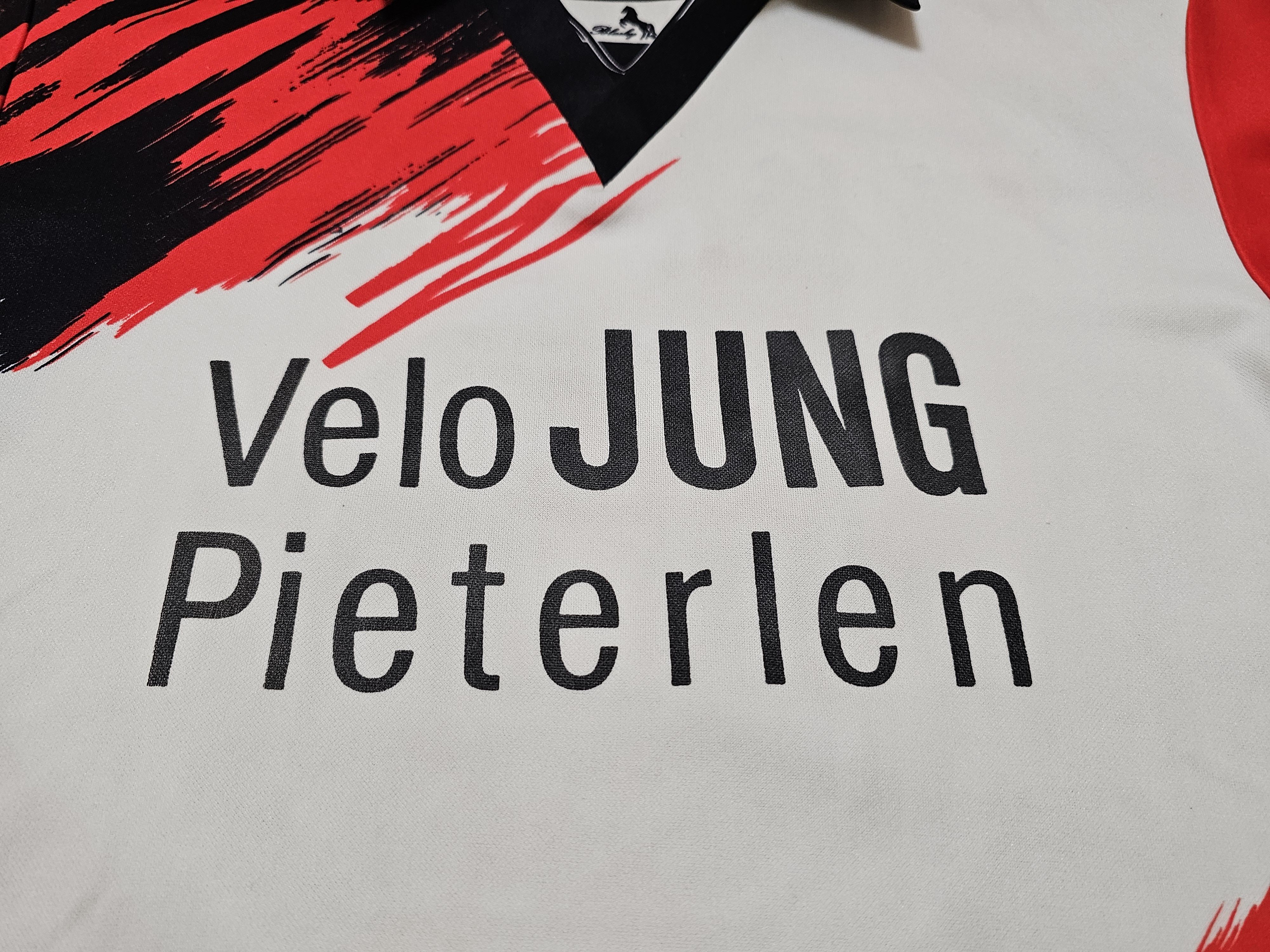 Vintage SWITZERLAND 90s BLACKY VINTAGE JERSEY FOOTBALL SOCCER Size US S / EU 44-46 / 1 - 4 Thumbnail