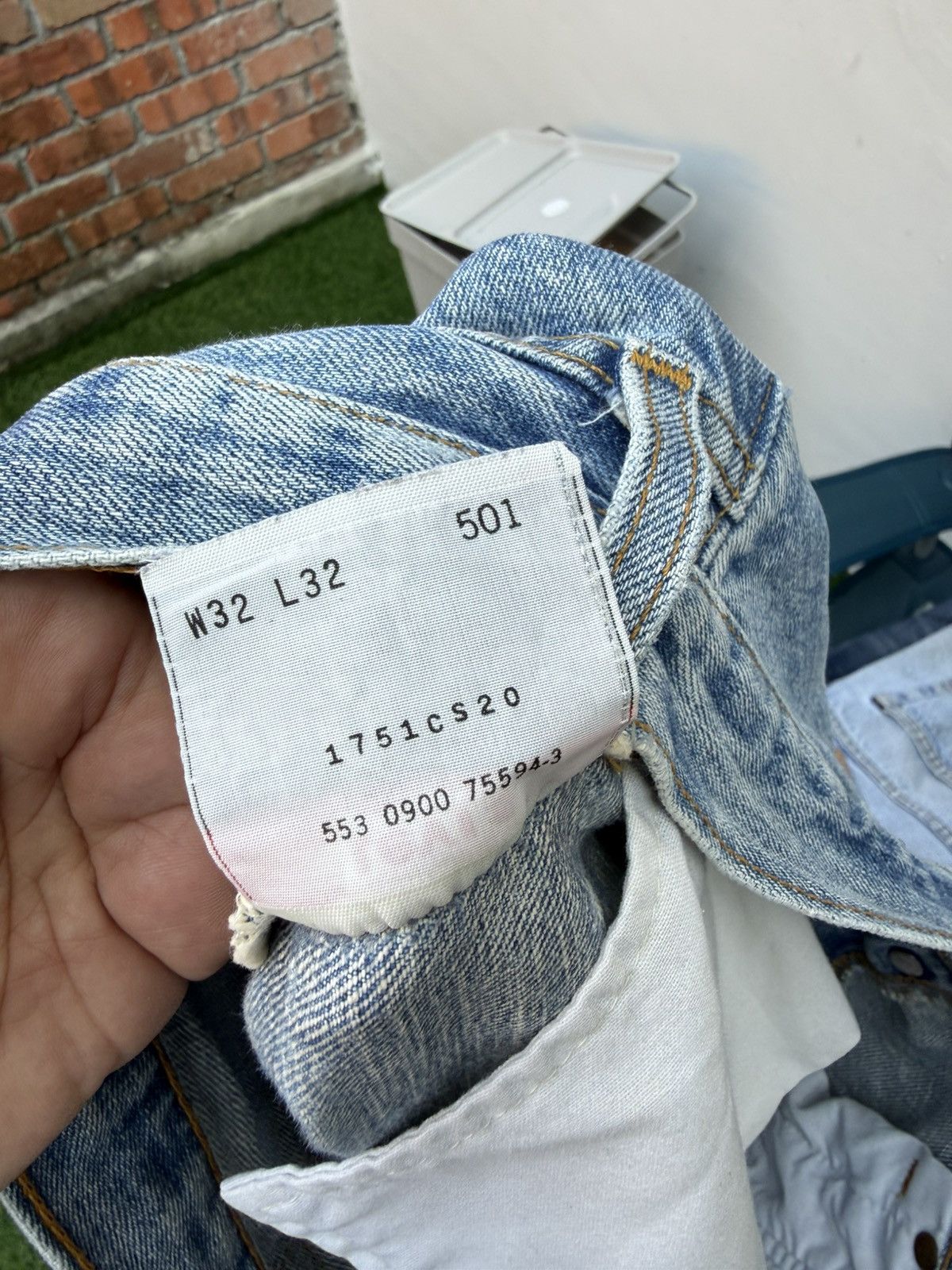 Levi's Vintage Clothing W32x30 Vintage levi’s 501 90s made in USA faded Size US 32 / EU 48 - 7 Thumbnail