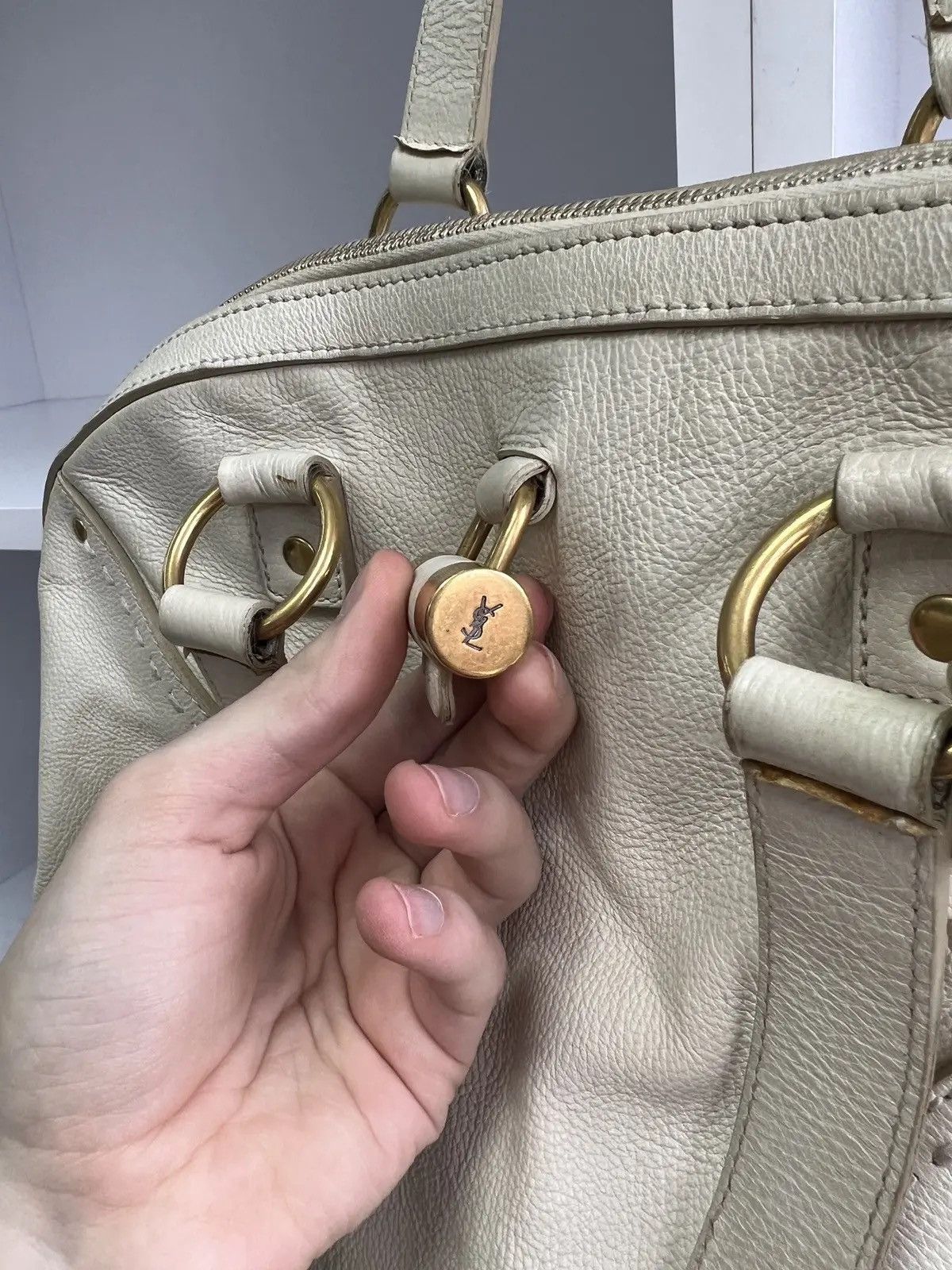 Vintage × Yves Saint Laurent Vintage Yves Saint Laurent Women’s Luxury leather bag Size ONE SIZE - 14 Thumbnail