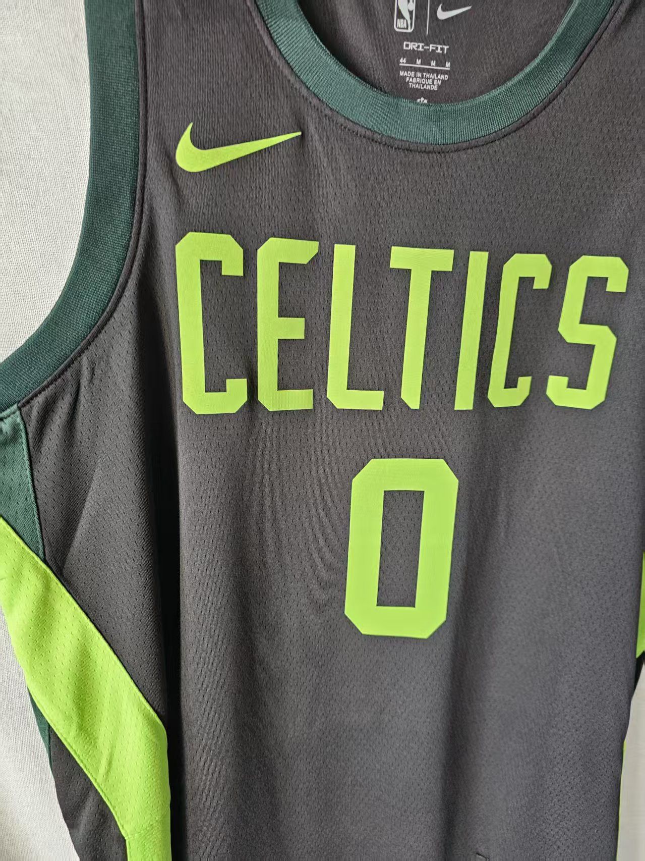 NBA Boston Celtics #0 Jayson Tatum Jersey Size US M / EU 48-50 / 2 - 2 Thumbnail
