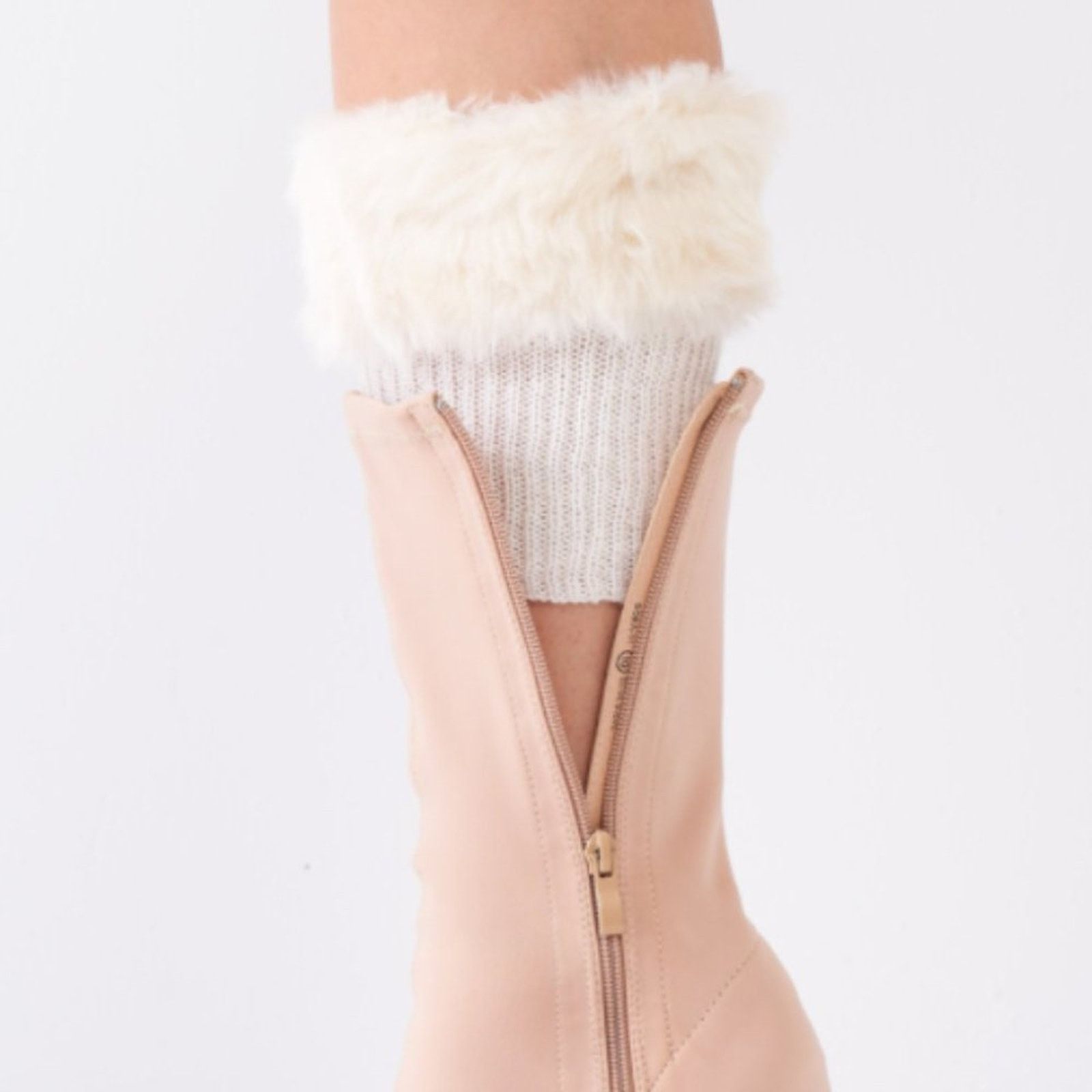 Other Ivory Knit Furry Shoe Insert Short Leg Warmers Size ONE SIZE - 1 Thumbnail