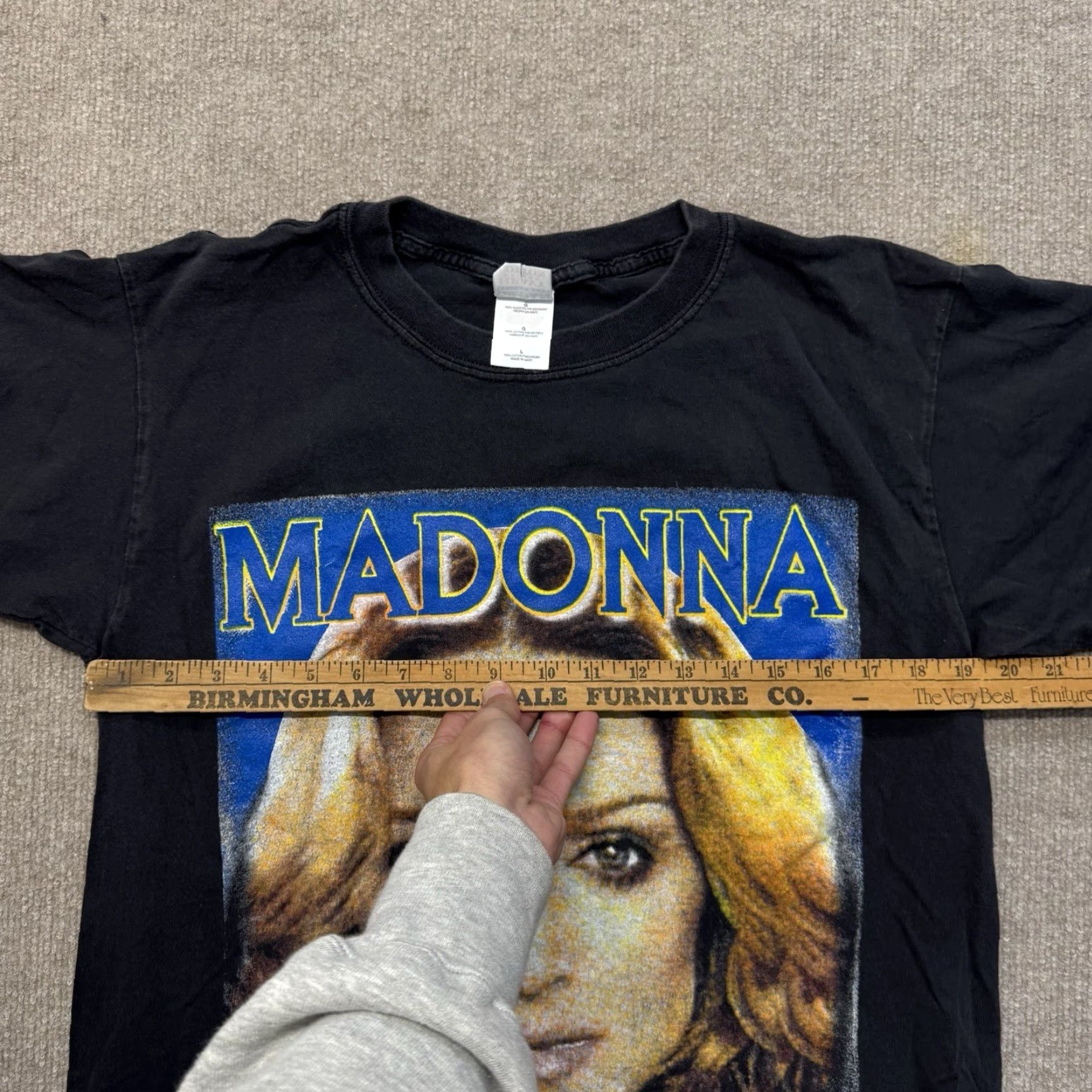 Vintage VINTAGE Madonna Drowned World Tour T Shirt L Black Tennessee River Band 90s Mens Tee Size US L / EU 52-54 / 3 - 5 Thumbnail
