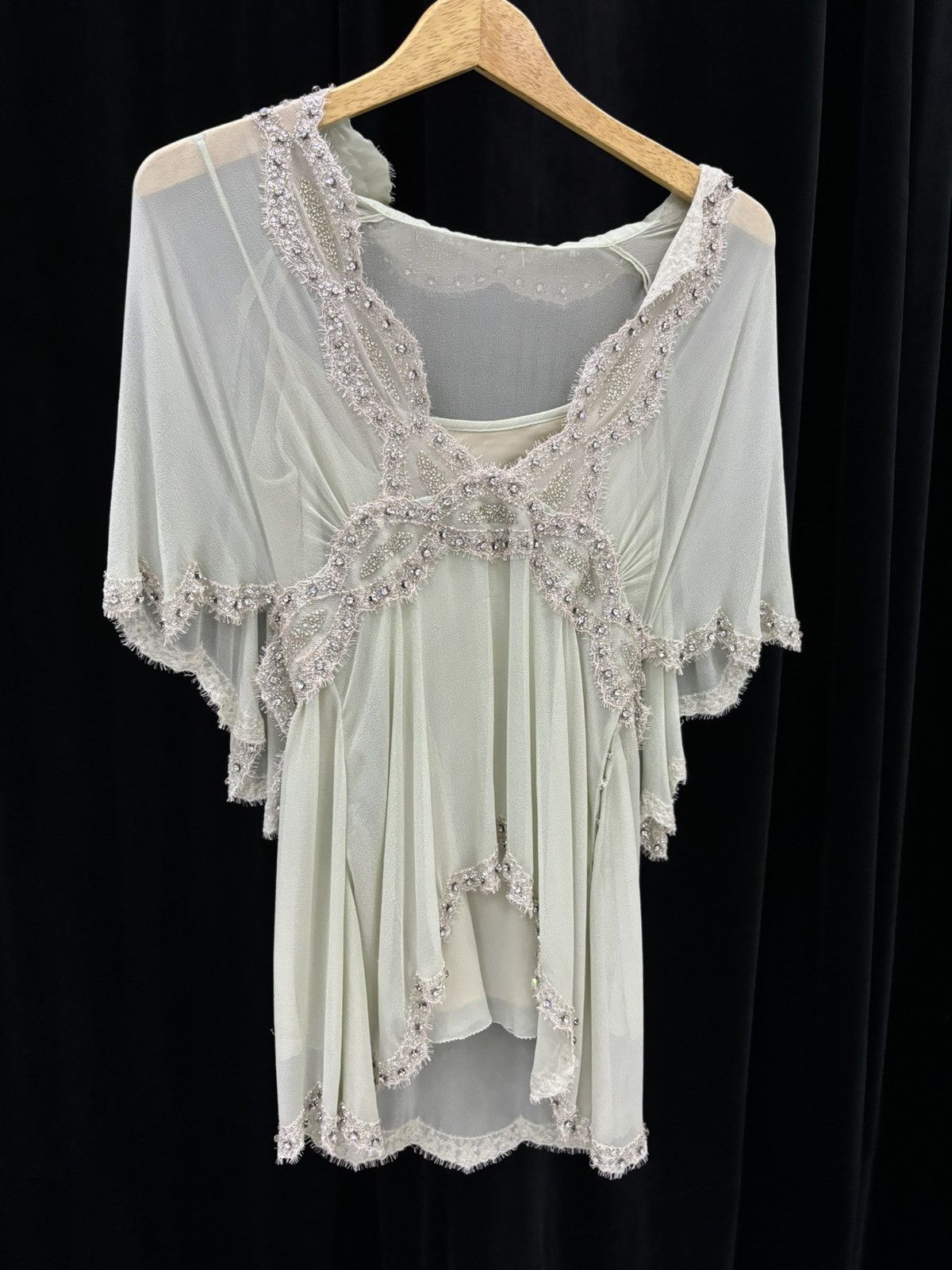 Other Ciffon crystal embroidery top Size L / US 10 / IT 46 - 1 Thumbnail