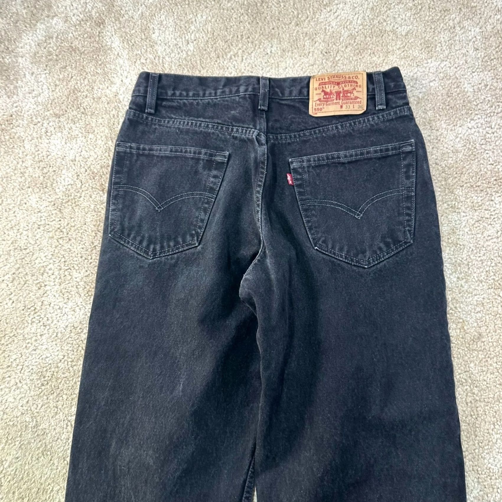 Levi's VINTAGE Levi's 550 Jeans Men 33x36 Black Denim Relaxed 90s Grunge Y2K Denim Jeans Mens Black Size US 33 - 7 Thumbnail