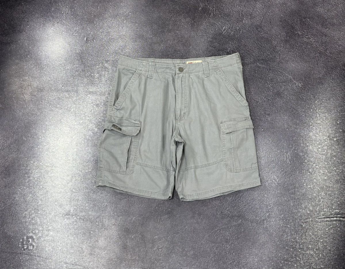 Vintage Vintage Wrangler USA Relaxed Fit Gray Hype Cargo Shorts Size US 36 / EU 52 - 1 Thumbnail