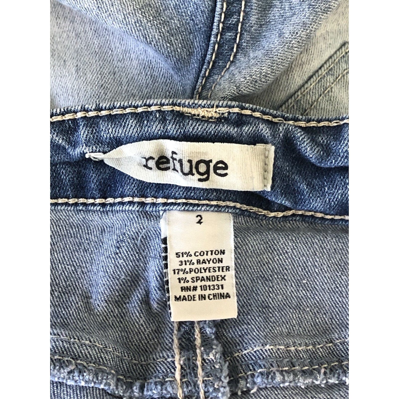Denime VINTAGE Refuge Cut Off Denim Shorts 26"W 2 Lt Blue Distressed 5 Pocket Y2K 90s Jeans Womens Size 26" / US 2 / IT 38 - 3 Thumbnail