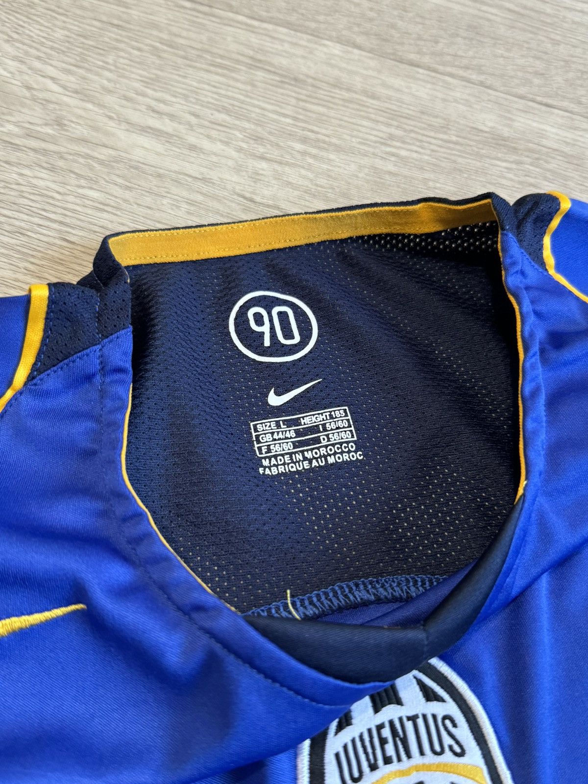 Nike 🔷Retro Nike Juventus 2004/05 Soccer jersey🔷 Size US L / EU 52-54 / 3 - 4 Thumbnail
