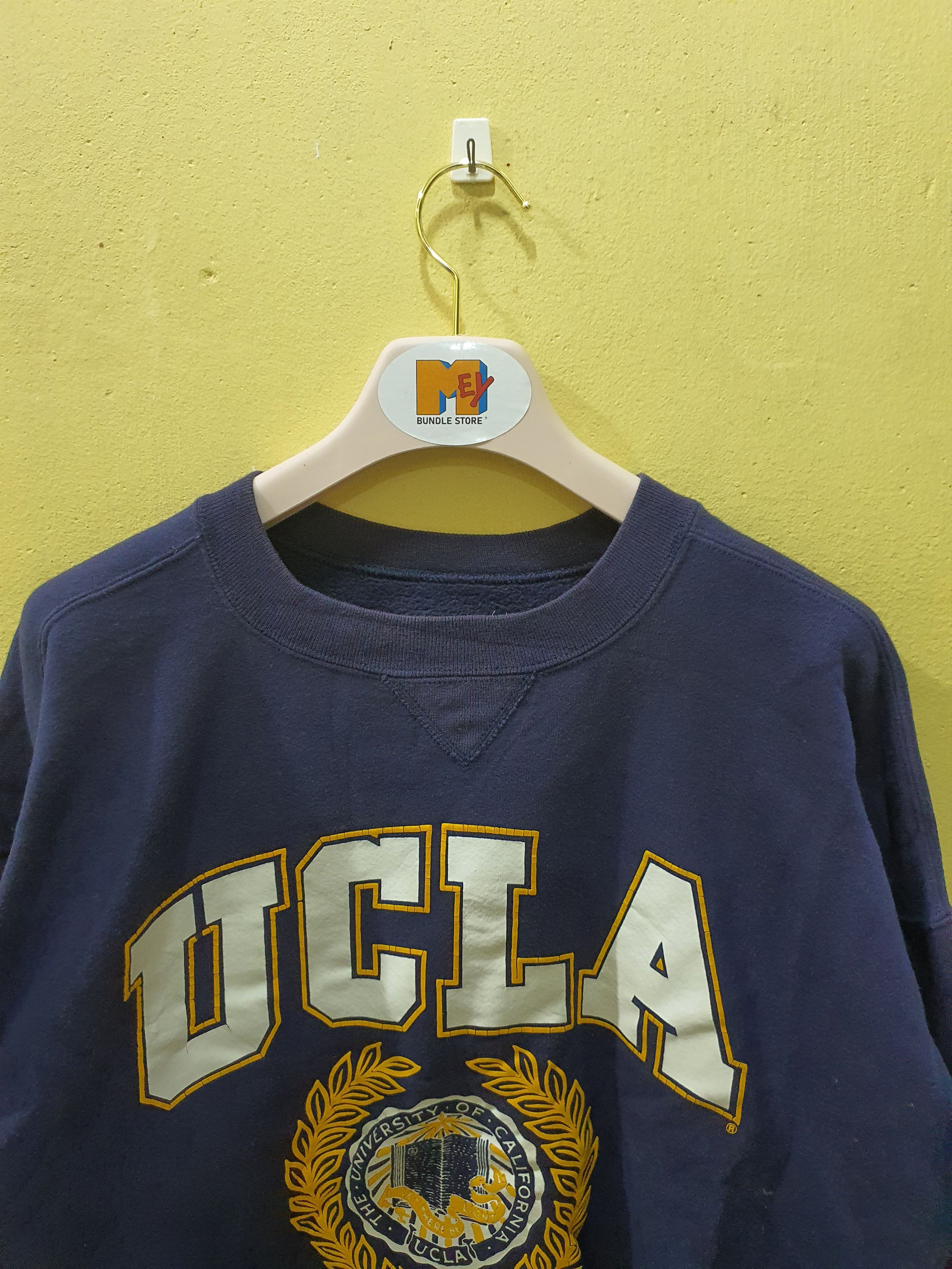 Russell Athletic UCLA Bruins crewneck sweatshirt Size US L / EU 52-54 / 3 - 4 Thumbnail