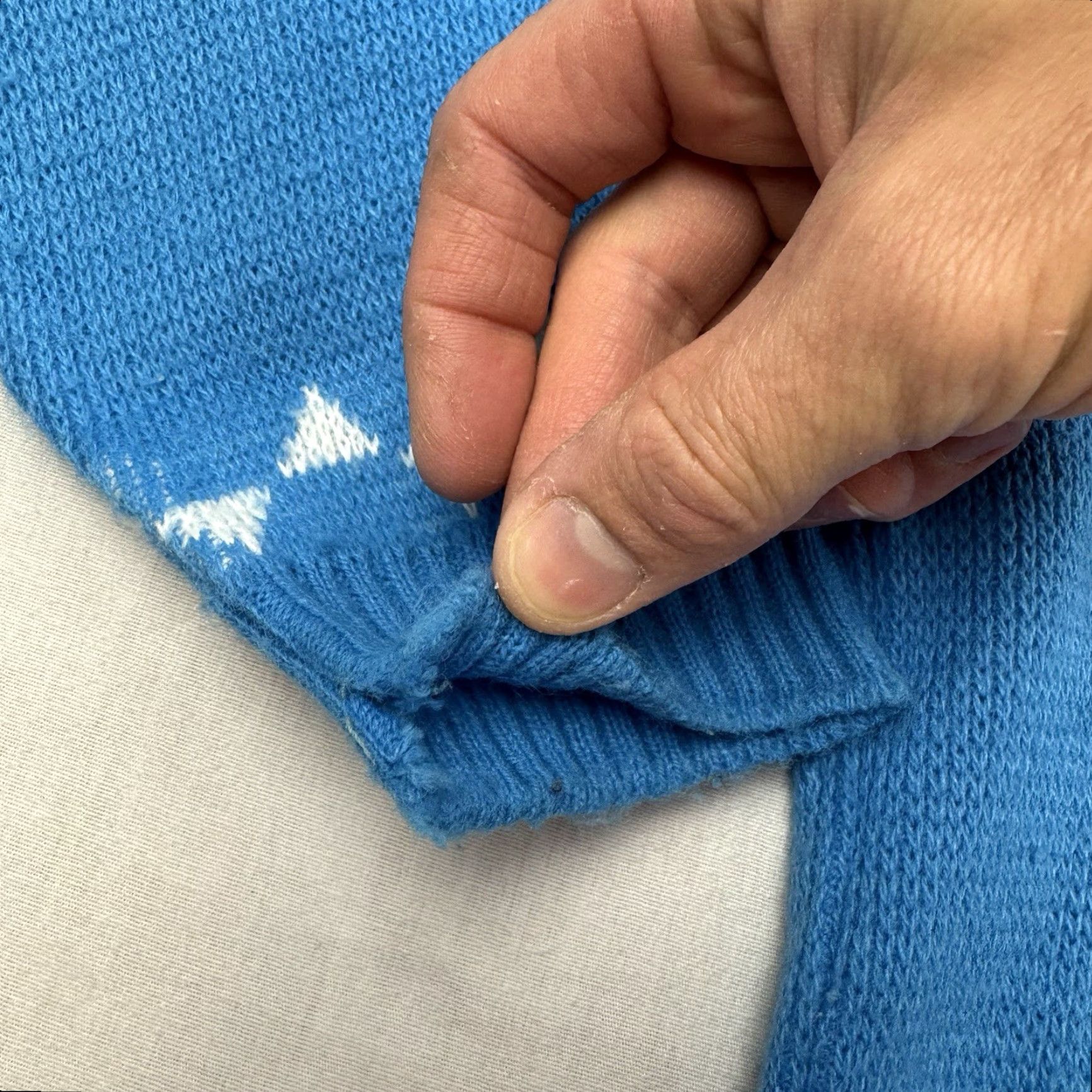 Vintage VINTAGE 1960s Sweater Orlon Acrylic Adult Small Blue Geometric Classic Crew Neck Pullover Mens S Geometric Vintage Size US S / EU 44-46 / 1 - 5 Thumbnail