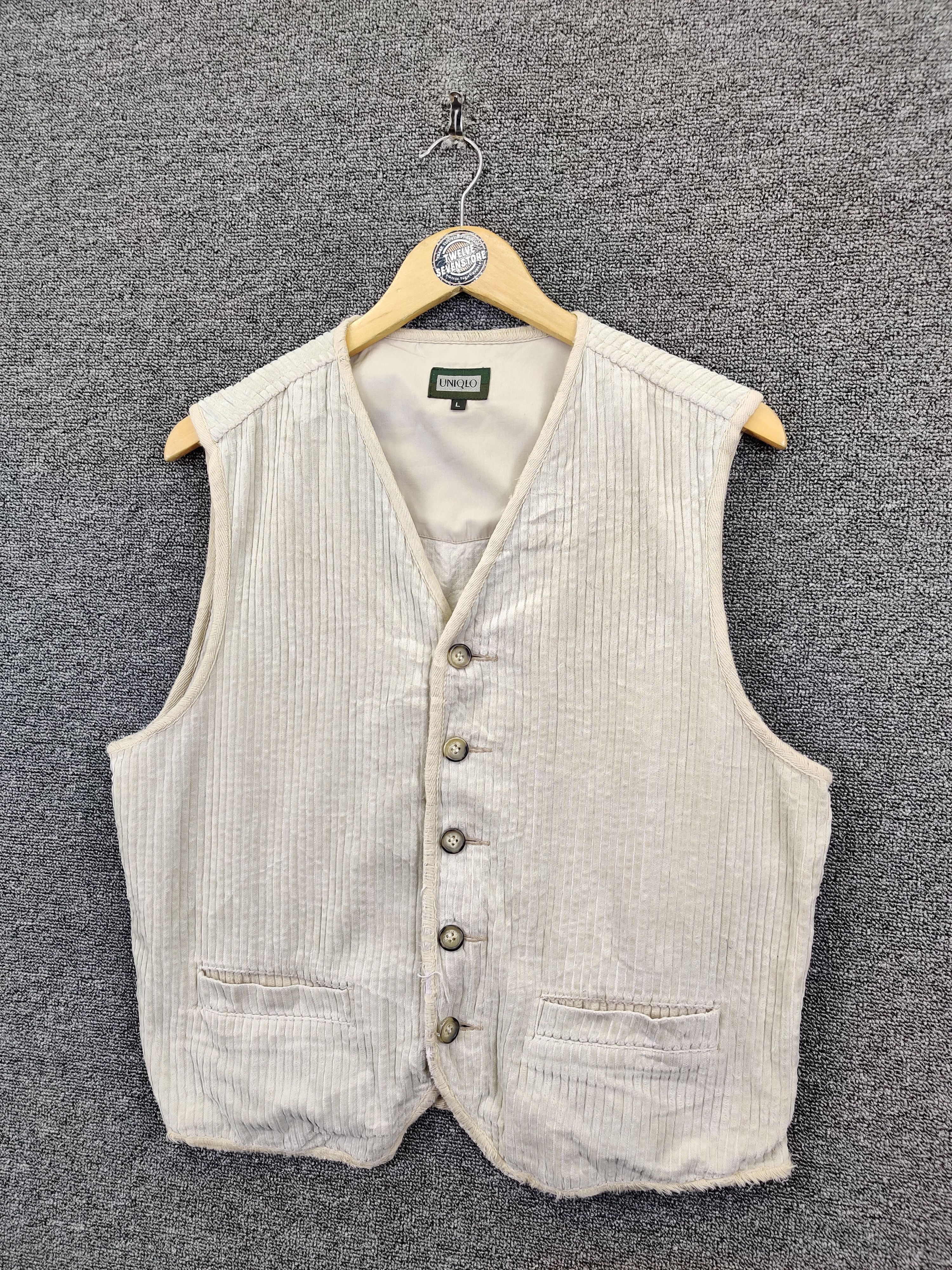 Vintage 90's Uniqlo Corduroy Vest Button Ups