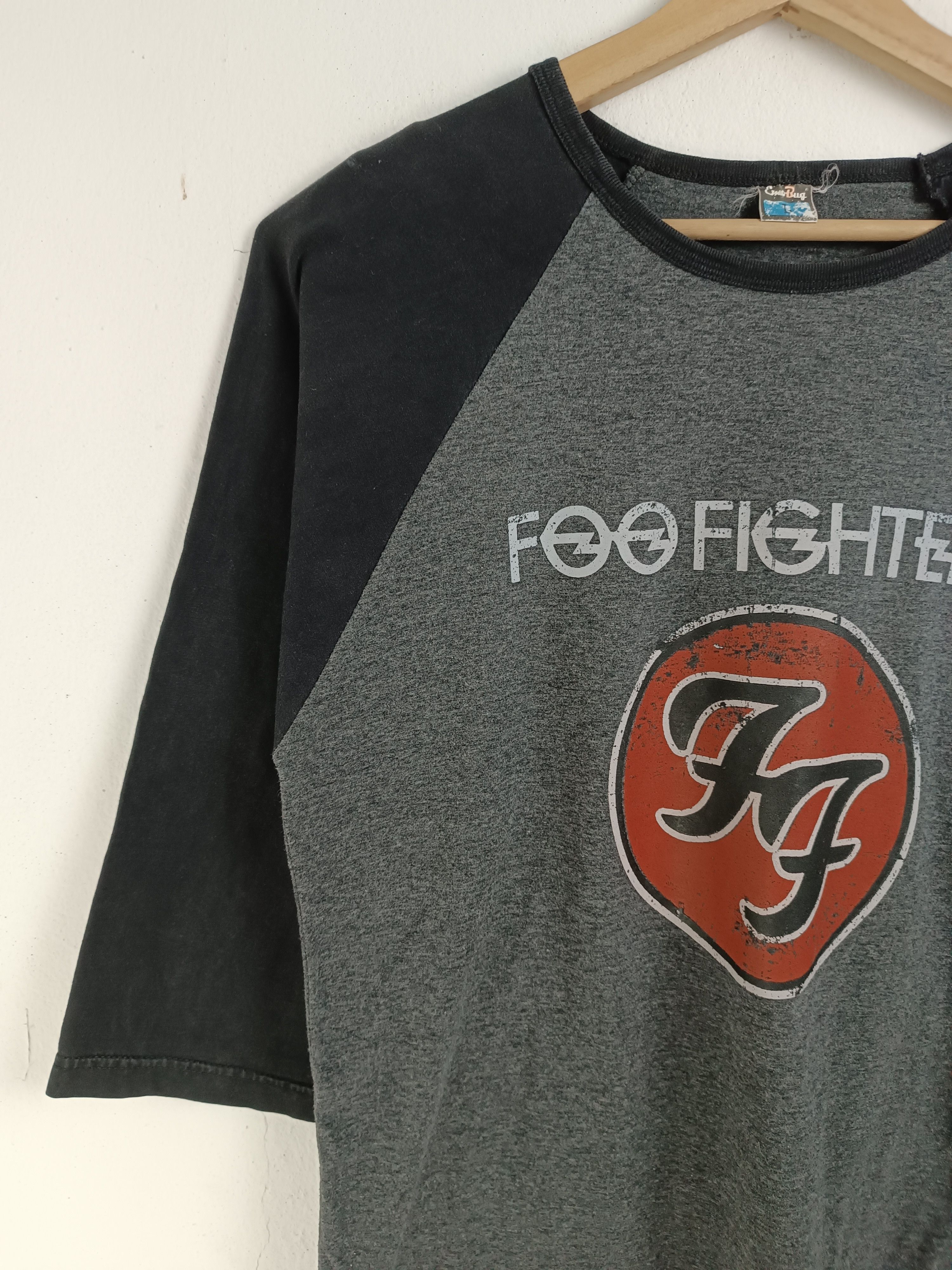Japanese Brand VINTAGE FOO FIGHTERS LOGO TEE nirvana grunge alice Size US M / EU 48-50 / 2 - 5 Thumbnail
