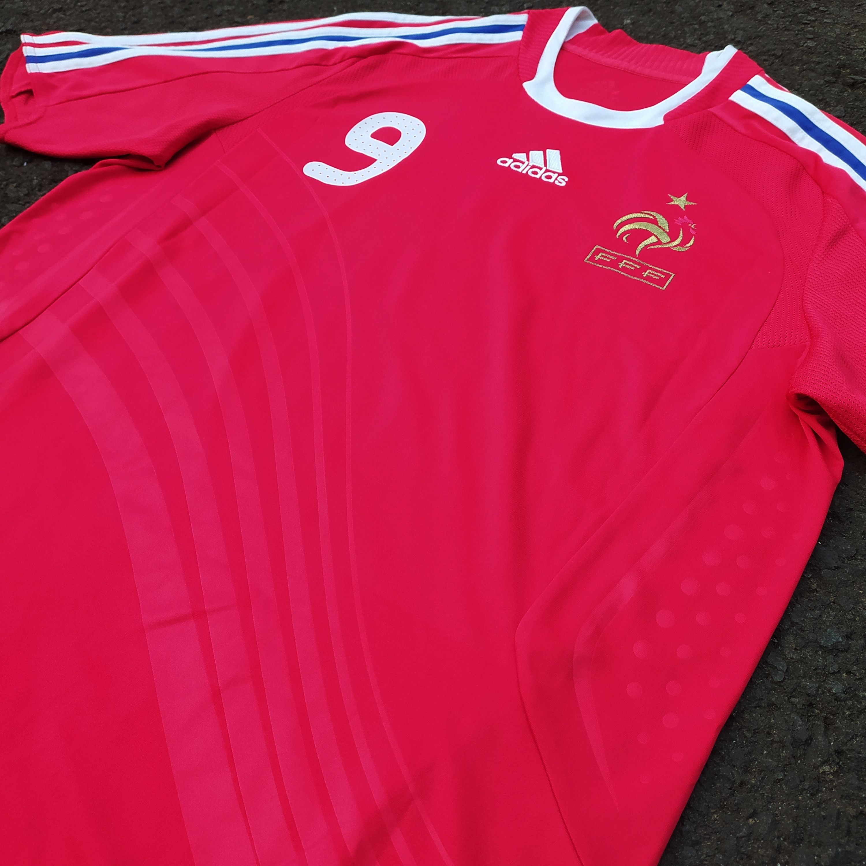 Adidas Adidas x Benzema #9 France 2008/11 Away Jersey Size US M / EU 48-50 / 2 - 3 Thumbnail