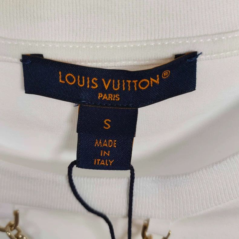 Louis Vuitton Louis Vuitton 25 Nautical red and white short sleeves Size US S / EU 44-46 / 1 - 5 Thumbnail