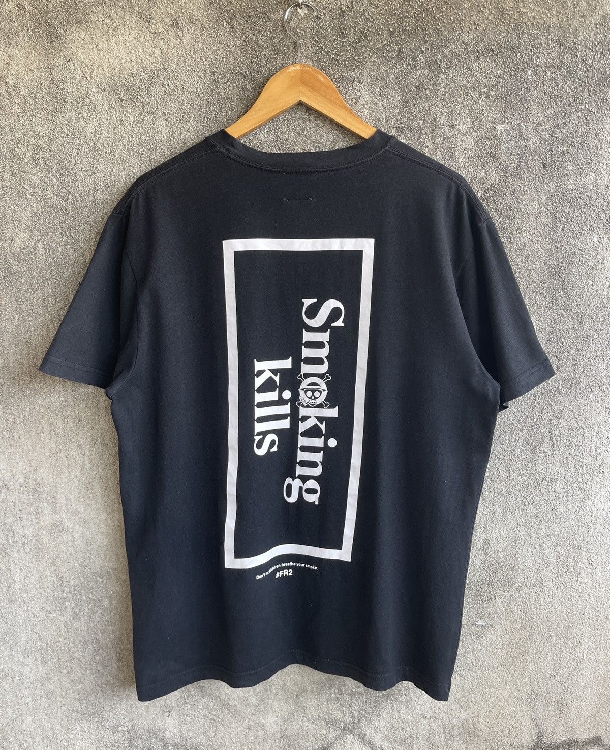 FR2 A/W’25🔥FR2 x ONE PIECE🔥Smoking Kills Logo Rabbit Black Tee Size US L / EU 52-54 / 3 - 4 Thumbnail