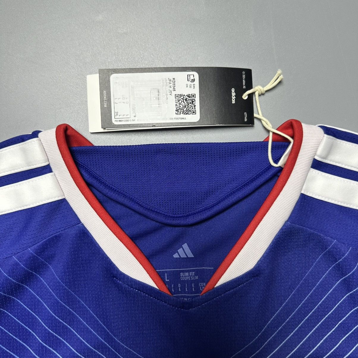 Adidas JAPAN ADIDAS 2026 WORLD CUP FOOTBALL SOCCER HOME JERSEY Size US L / EU 52-54 / 3 - 4 Thumbnail