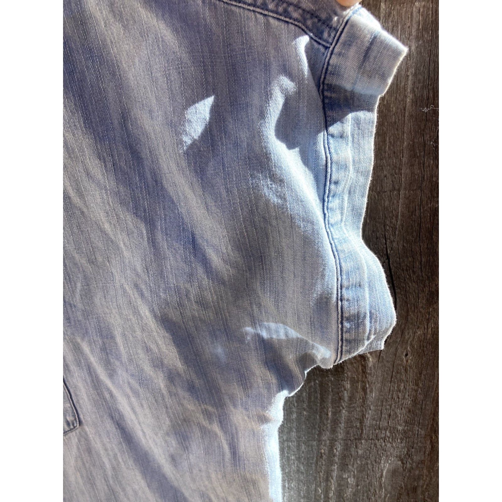 Madewell Madewell Button-Up Shirt Women's Blue Solid SS M Light Open Cowboy Workwear Size M / US 6-8 / IT 42-44 - 7 Thumbnail