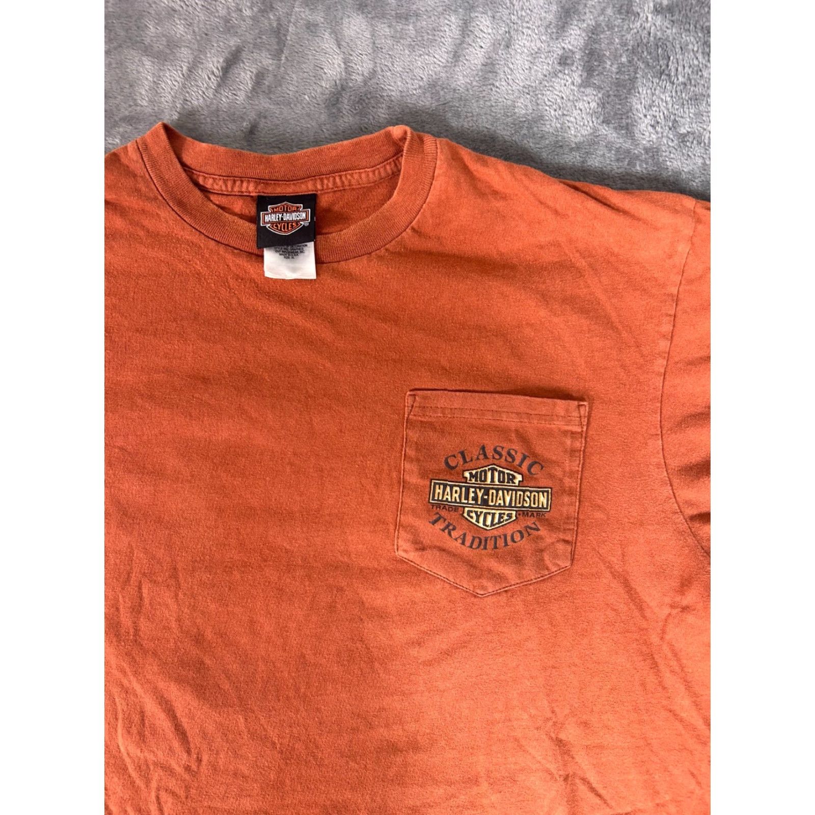 Harley Davidson VINTAGE Harley-Davidson T-Shirt XL USA Orange | Graphic Print, Pin-Up, Battleship Scene, 2000s Navy-Blue? Size US XL / EU 56 / 4 - 3 Thumbnail
