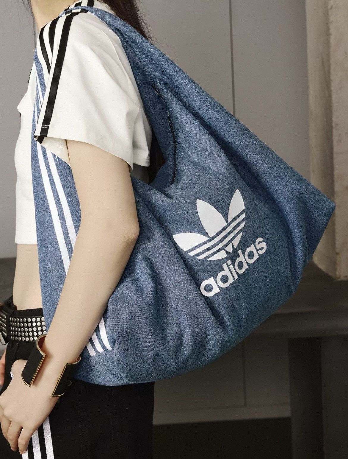 Adidas Adidas Originals Cloud Denim-Style Large Capacity Sports Bag Size ONE SIZE - 4 Thumbnail