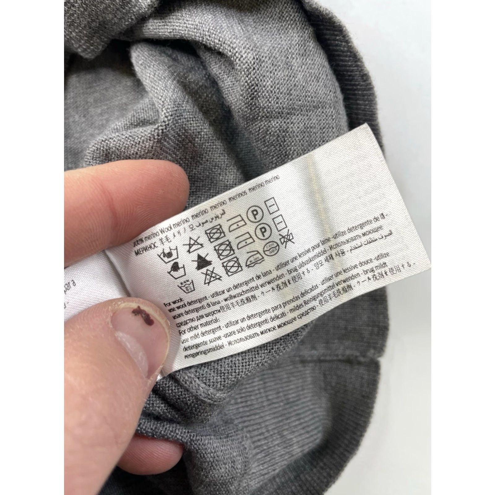 Suitsupply Suitsupply Merino Wool Sweater Men Medium Heathered Gray Crewneck Lightweight Jumper Slim Pullover All Seasons Logo Knit Capable of Machine Washable Size US M / EU 48-50 / 2 - 7 Thumbnail