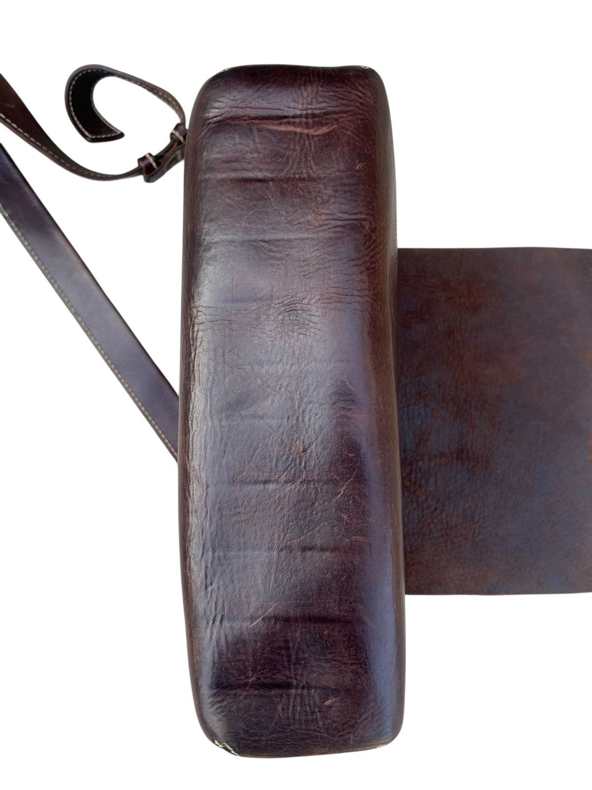 Leather Genten Japan Patina Solid Leather Messenger Bag Size ONE SIZE - 13 Thumbnail