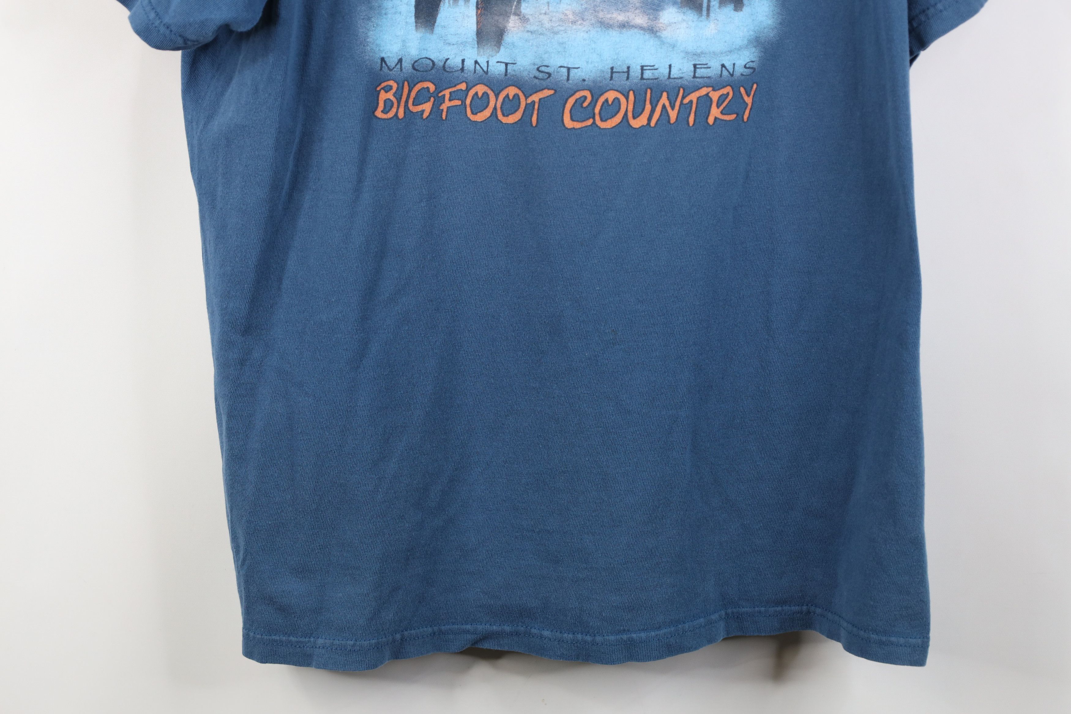 Vintage Vintage Y2K Streetwear St Helens Bigfoot Country T-Shirt Size US L / EU 52-54 / 3 - 3 Thumbnail