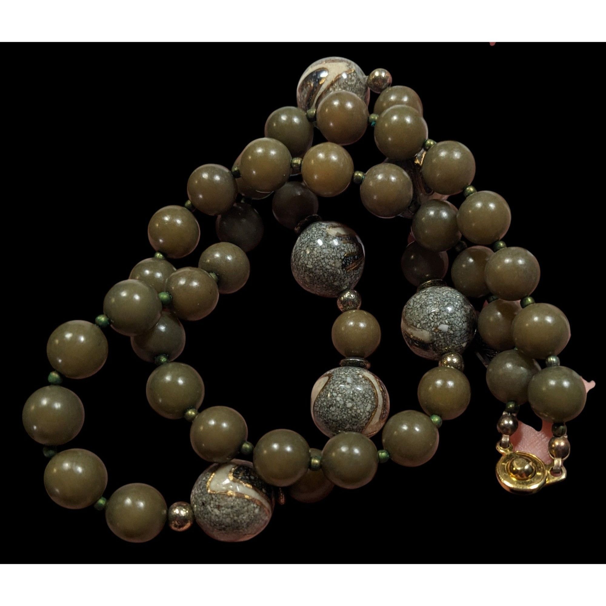 Other Retro Green And Grey Beaded Necklace With Crushed Stone Acce Size ONE SIZE - 3 Thumbnail