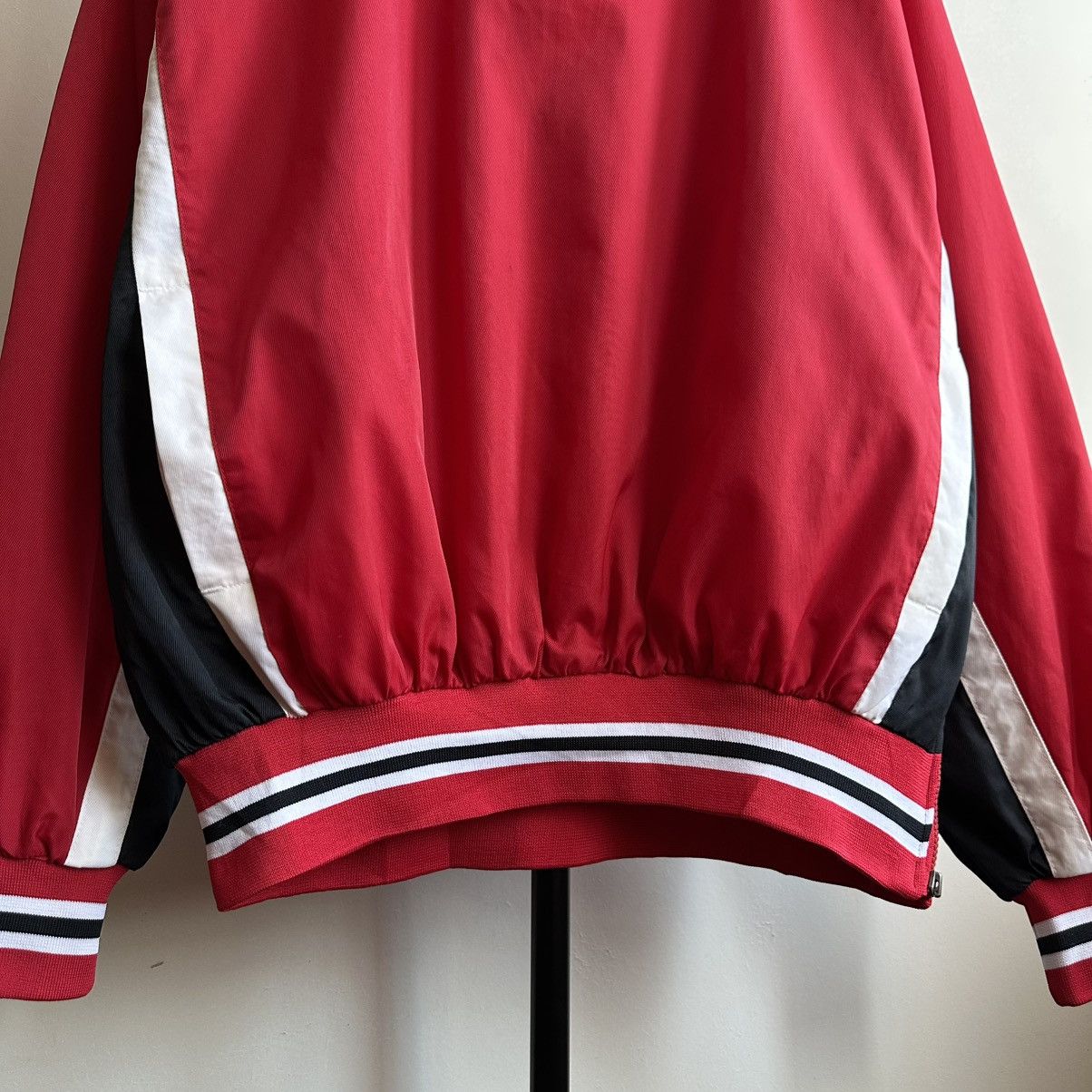 Russell Athletic × Vintage Vintage 90s Russell Athletic Water Resistant Nylon Jacket Size US L / EU 52-54 / 3 - 9 Thumbnail