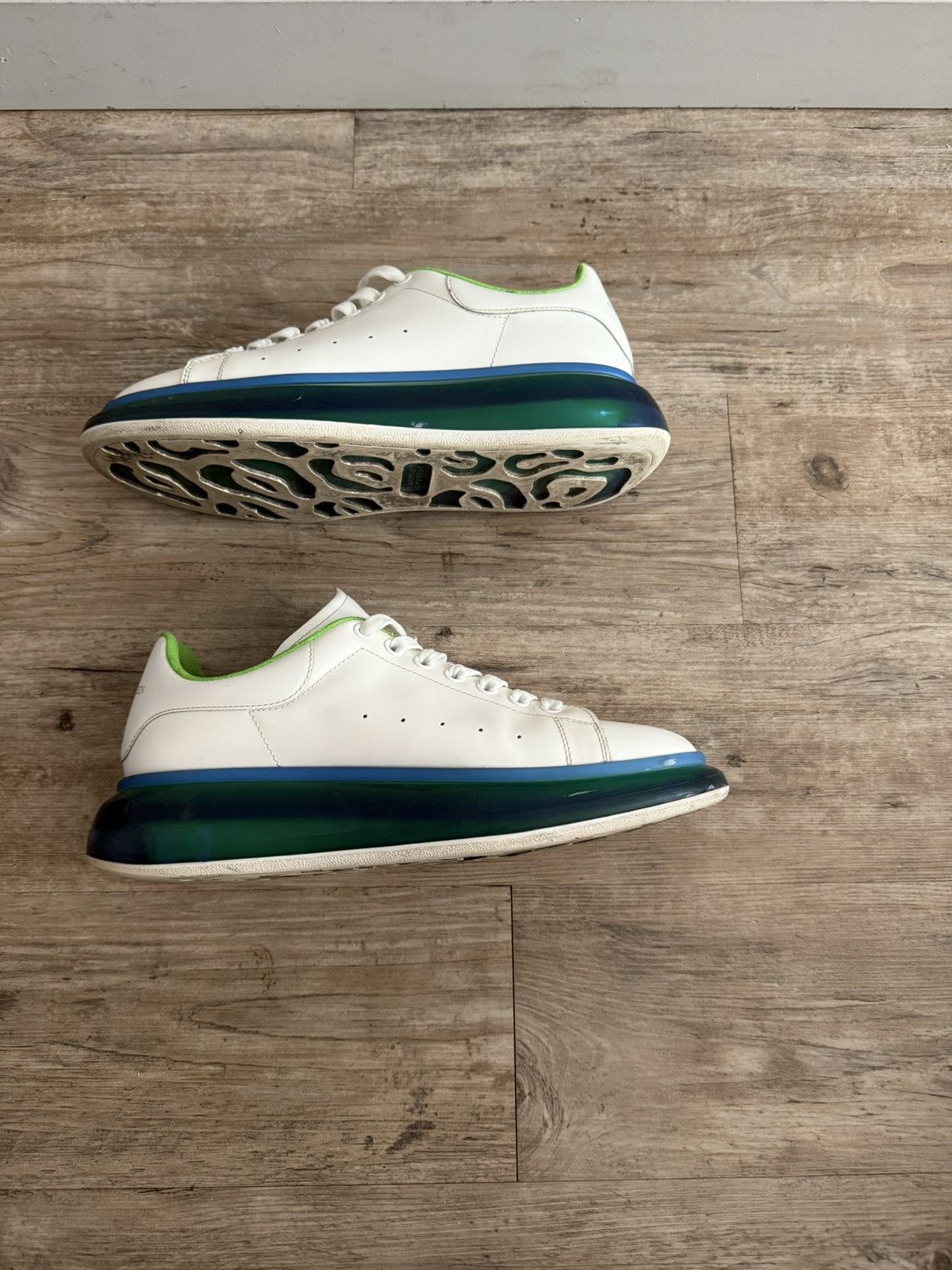 Alexander McQueen Men’s Oversized Sneaker ‘White-Blue-Green’ Size US 11 / EU 44 - 4 Thumbnail