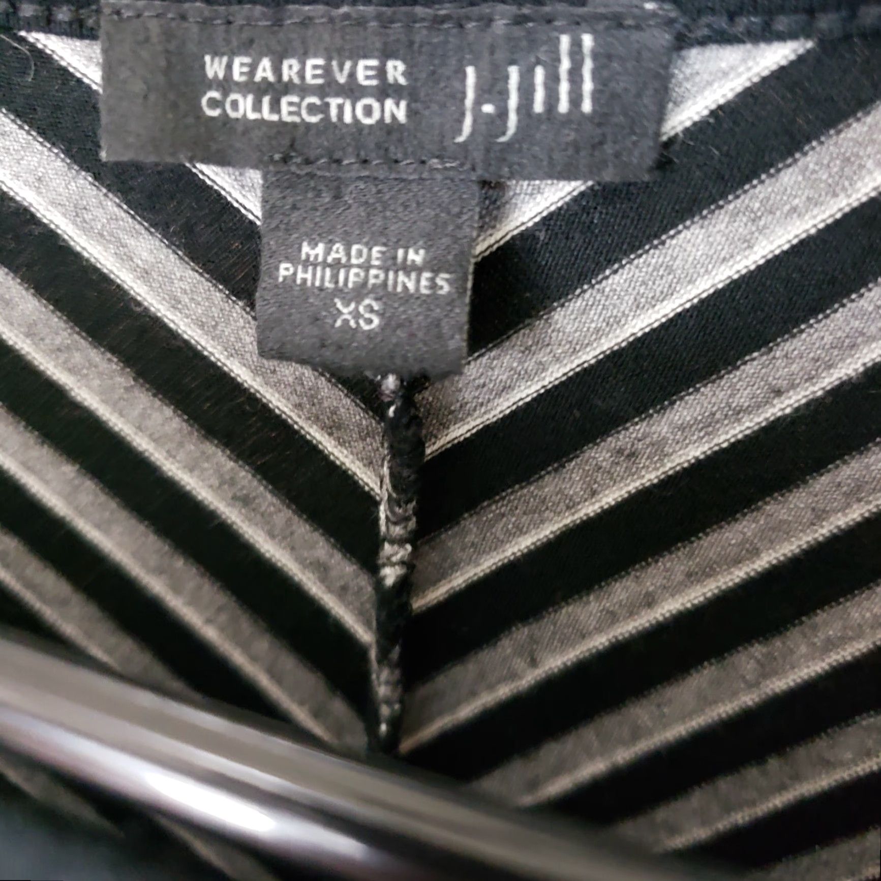 J. Jill J Jill Wearever Collection Womens Top XS Black Striped Long Sleeve Round Neck Rayon Spandex Blouse Shirt Womens Size XS / US 0-2 / IT 36-38 - 5 Thumbnail