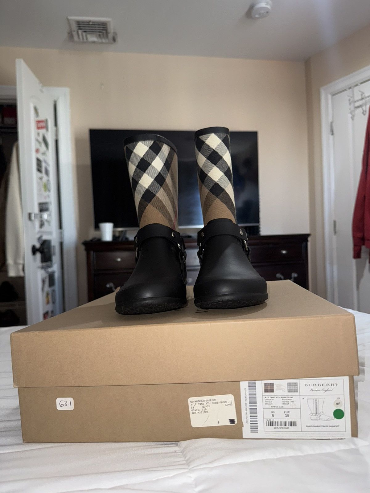 Burberry Burberry Nova Check Pattern Rubber Rain Boots Size US 7.5 / IT 37.5 - 3 Thumbnail