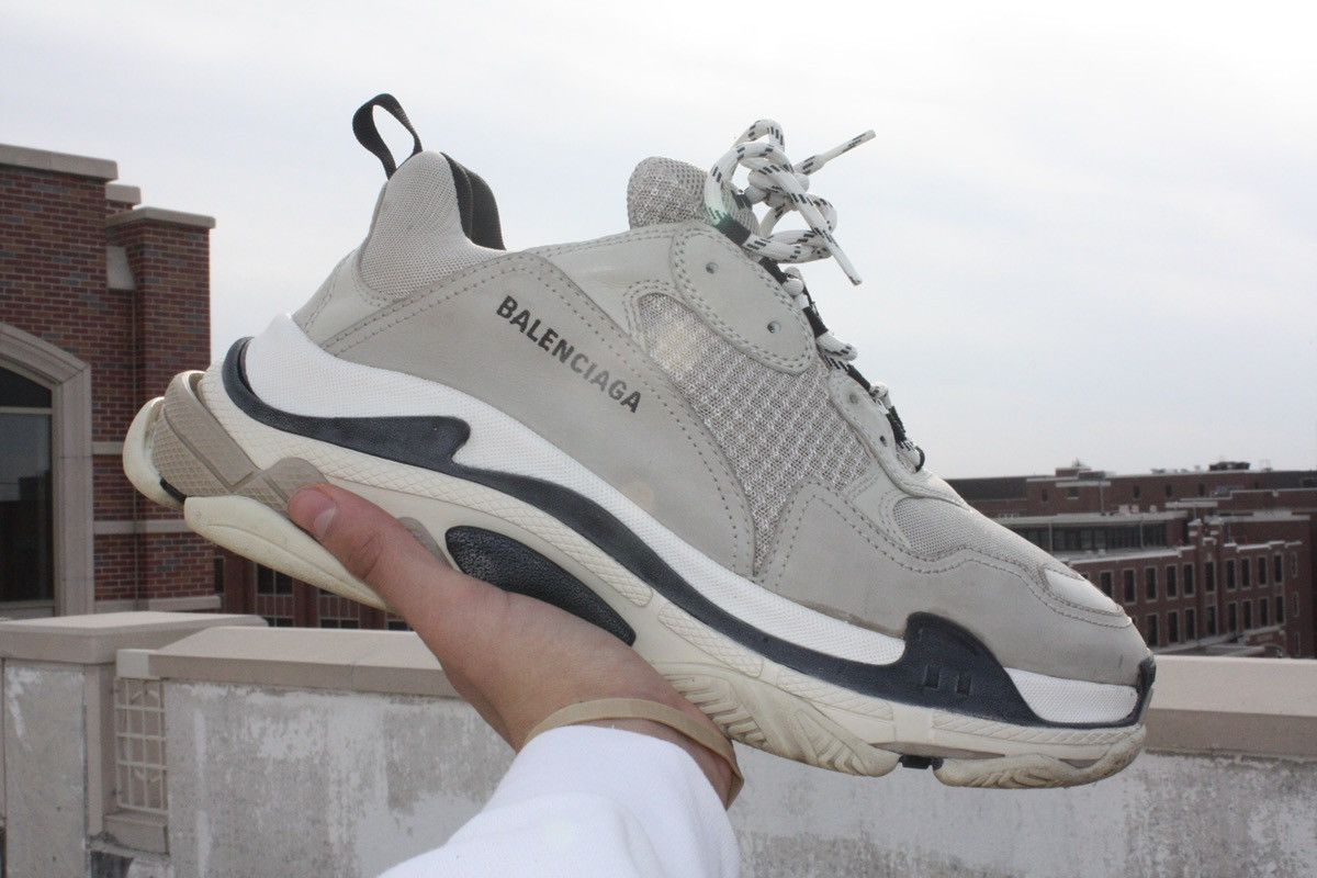 Balenciaga Balenciaga Triple S Beige size 11 Size US 11 / EU 44 - 1 Thumbnail
