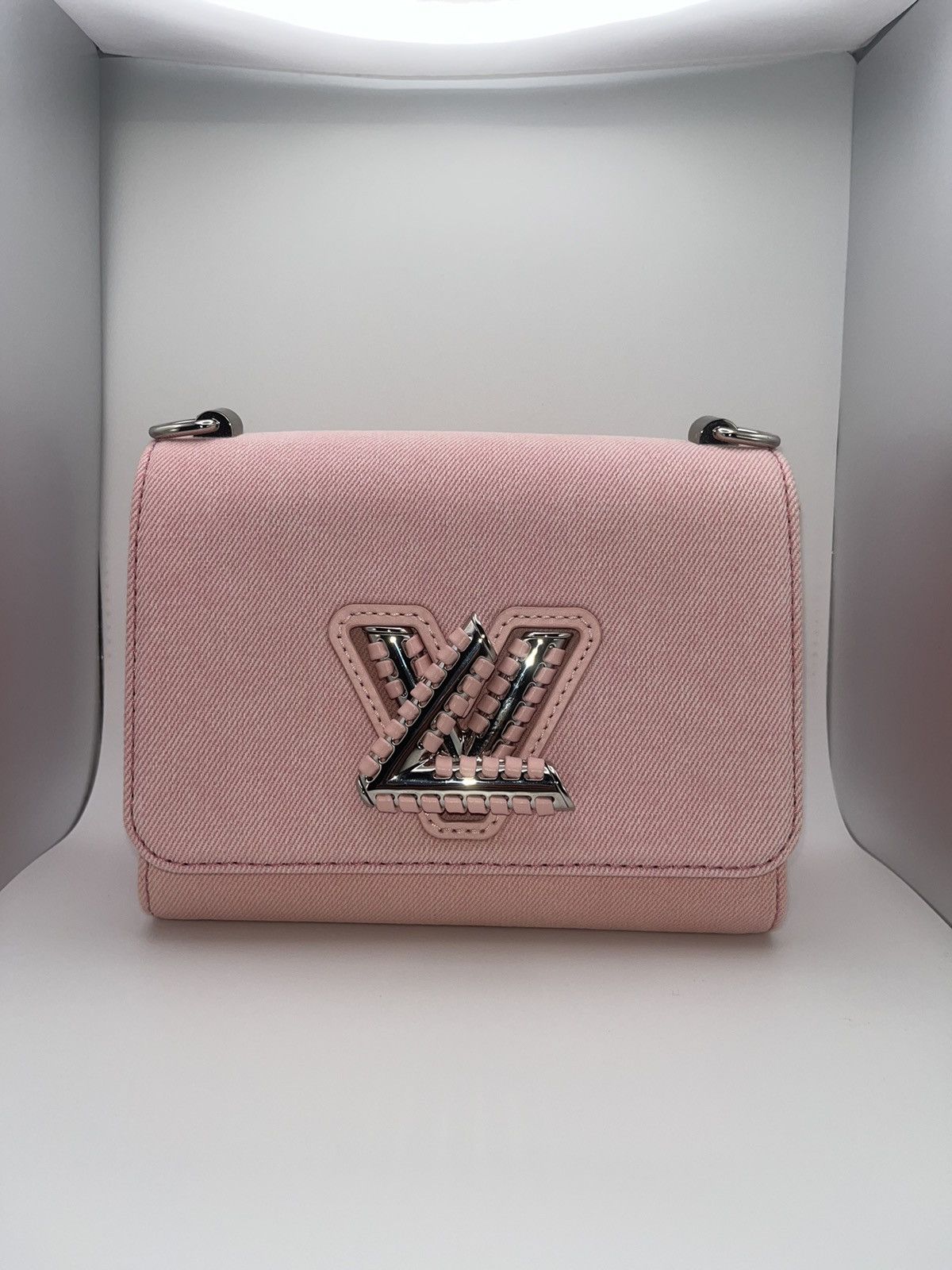 Louis Vuitton Louis Vuitton Pink Denim Twist PM Size ONE SIZE - 1 Thumbnail