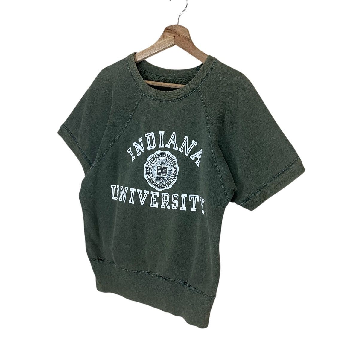 Indian Motorcycle Vintage 80s Indiana University Shortsleeve Sweatshirt Size S Size US S / EU 44-46 / 1 - 3 Thumbnail