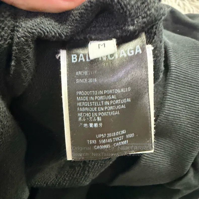 Balenciaga Balenciaga Family slogan hoodie Size US M / EU 48-50 / 2 - 6 Thumbnail